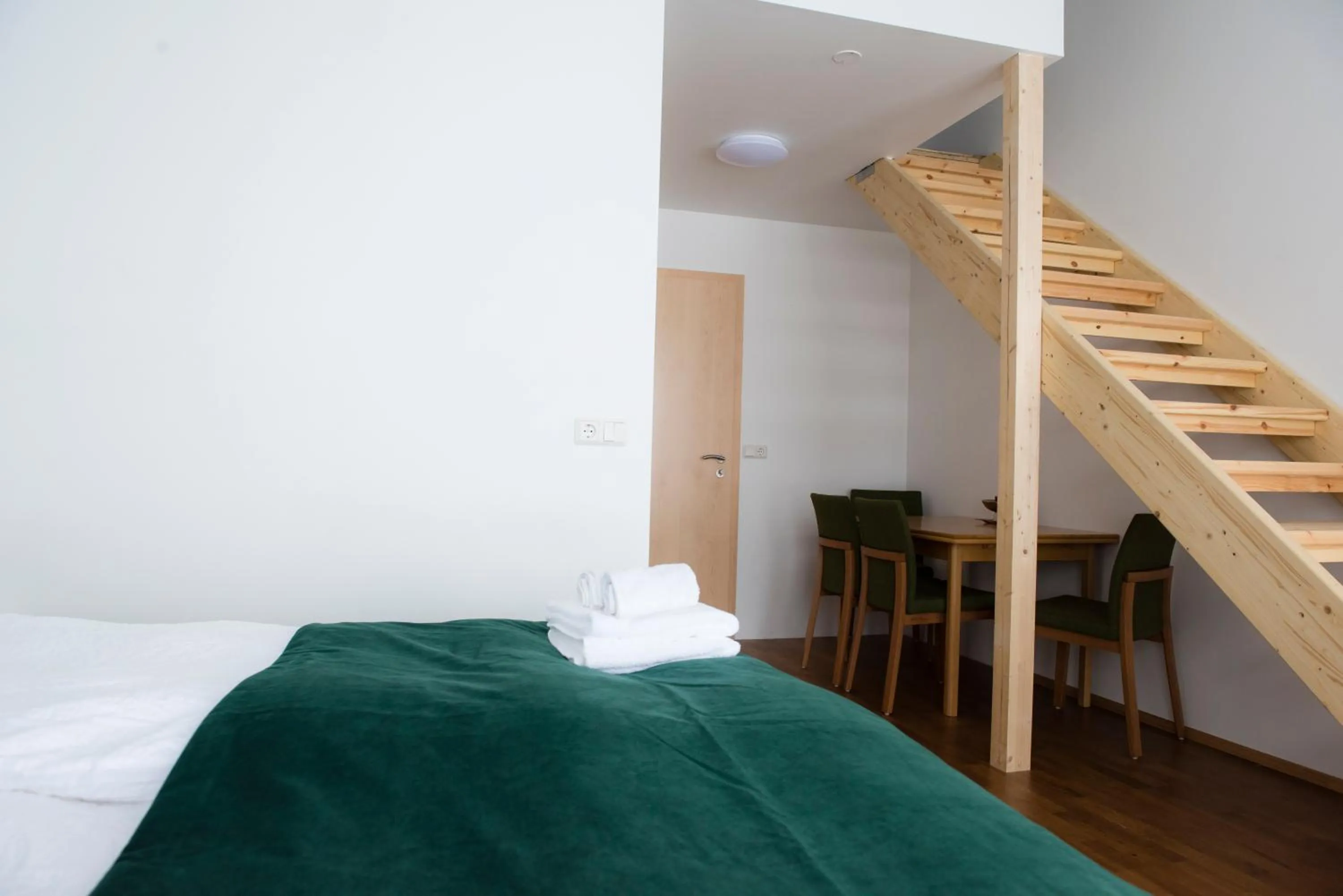 Coffee/tea facilities, Bed in Media Luna Guesthouse