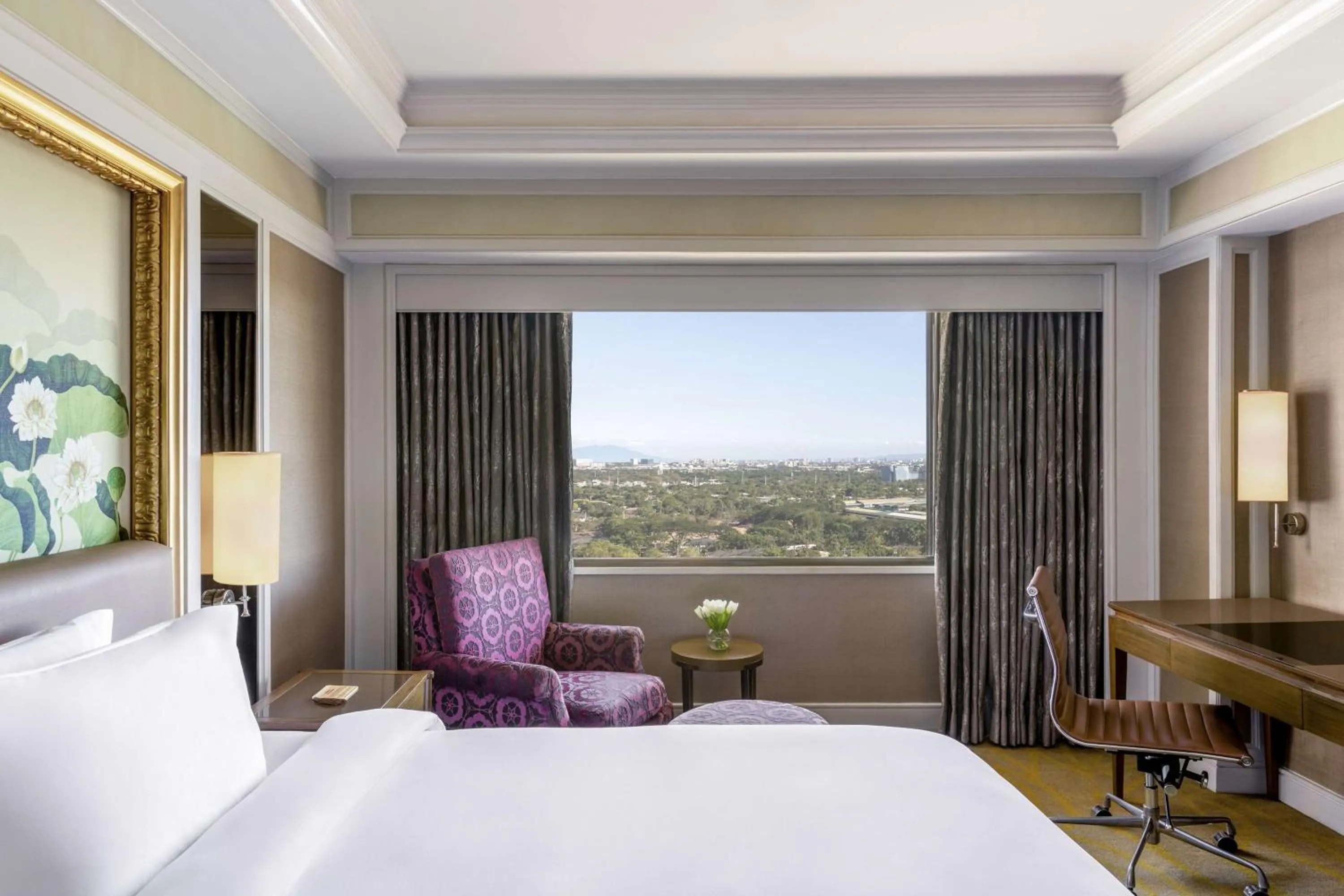 View (from property/room), Bed in Dusit Thani Manila