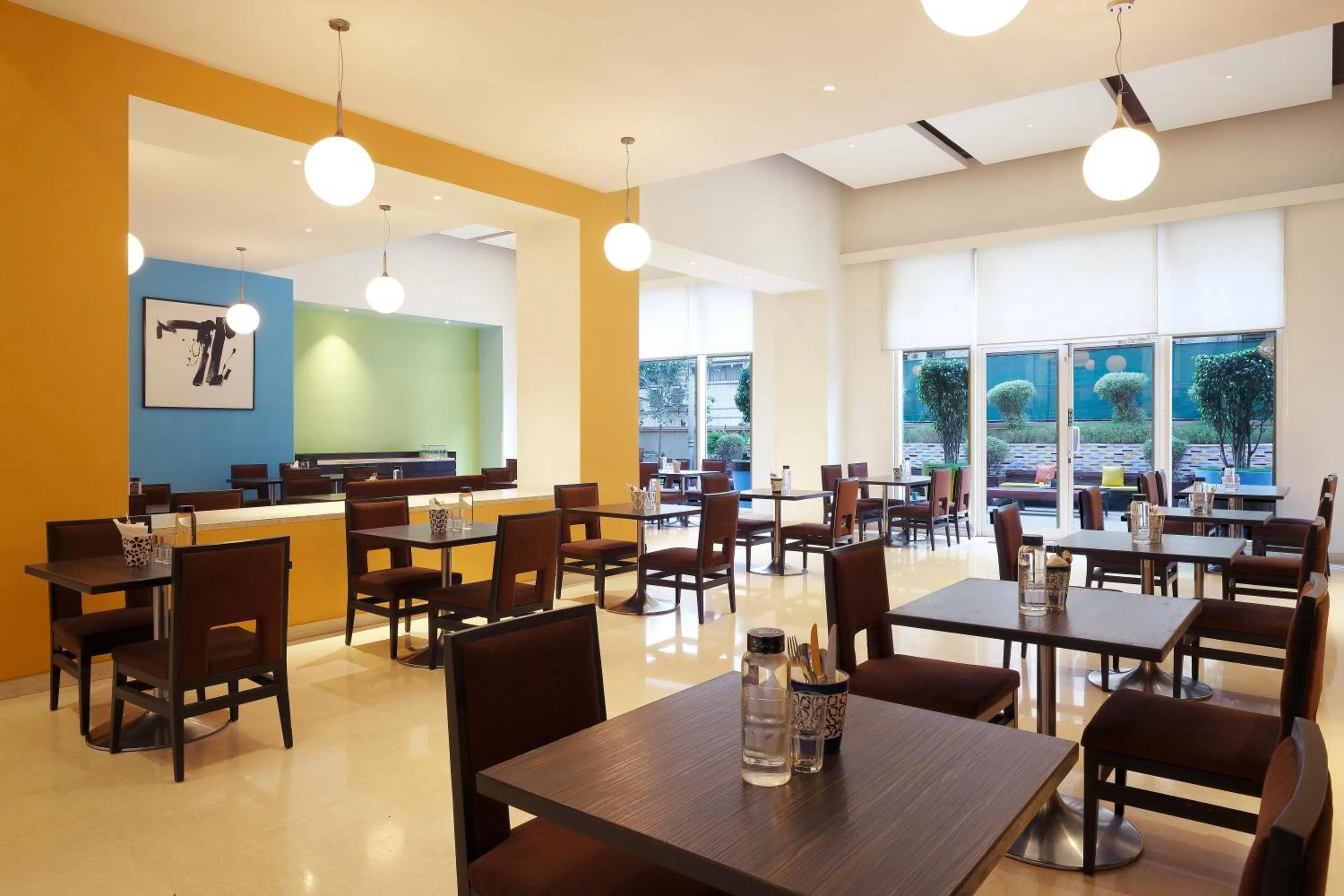 Restaurant/places to eat in ibis Pune Viman Nagar - An Accor Brand
