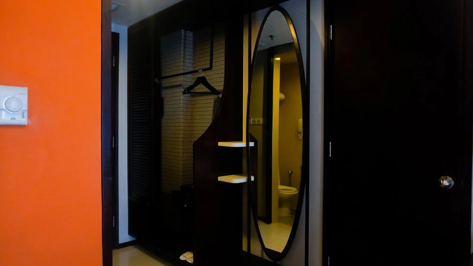 wardrobe in Mercure Surabaya Grand Mirama