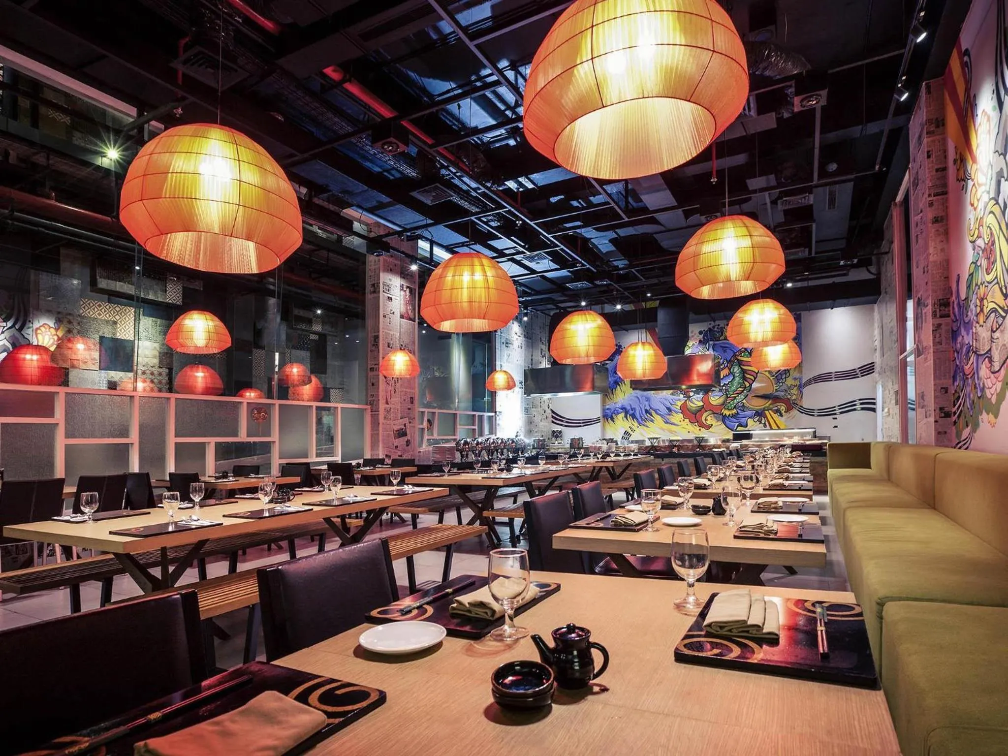 Restaurant/places to eat in Mercure Surabaya Grand Mirama