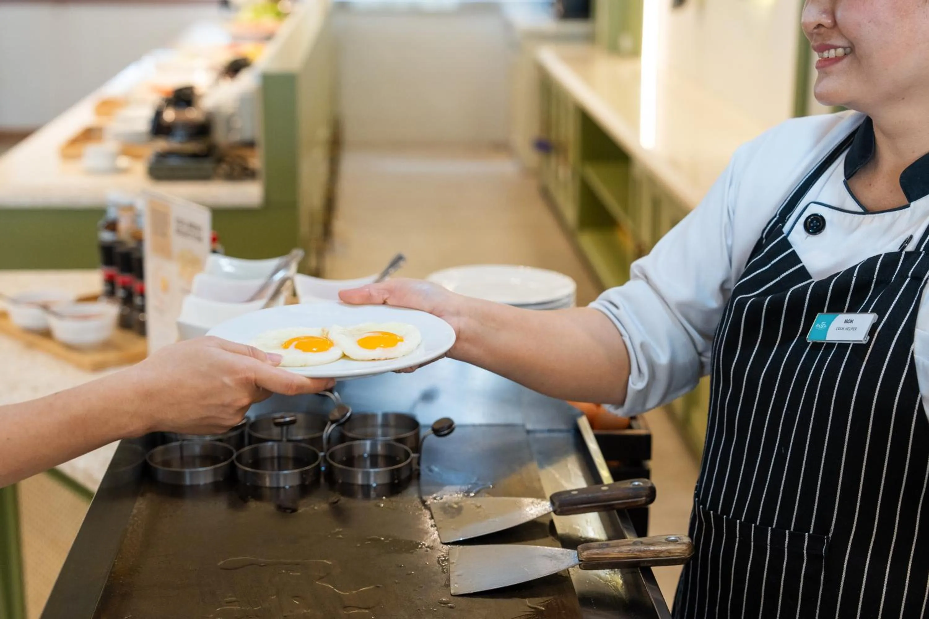 Breakfast in Areca Lodge