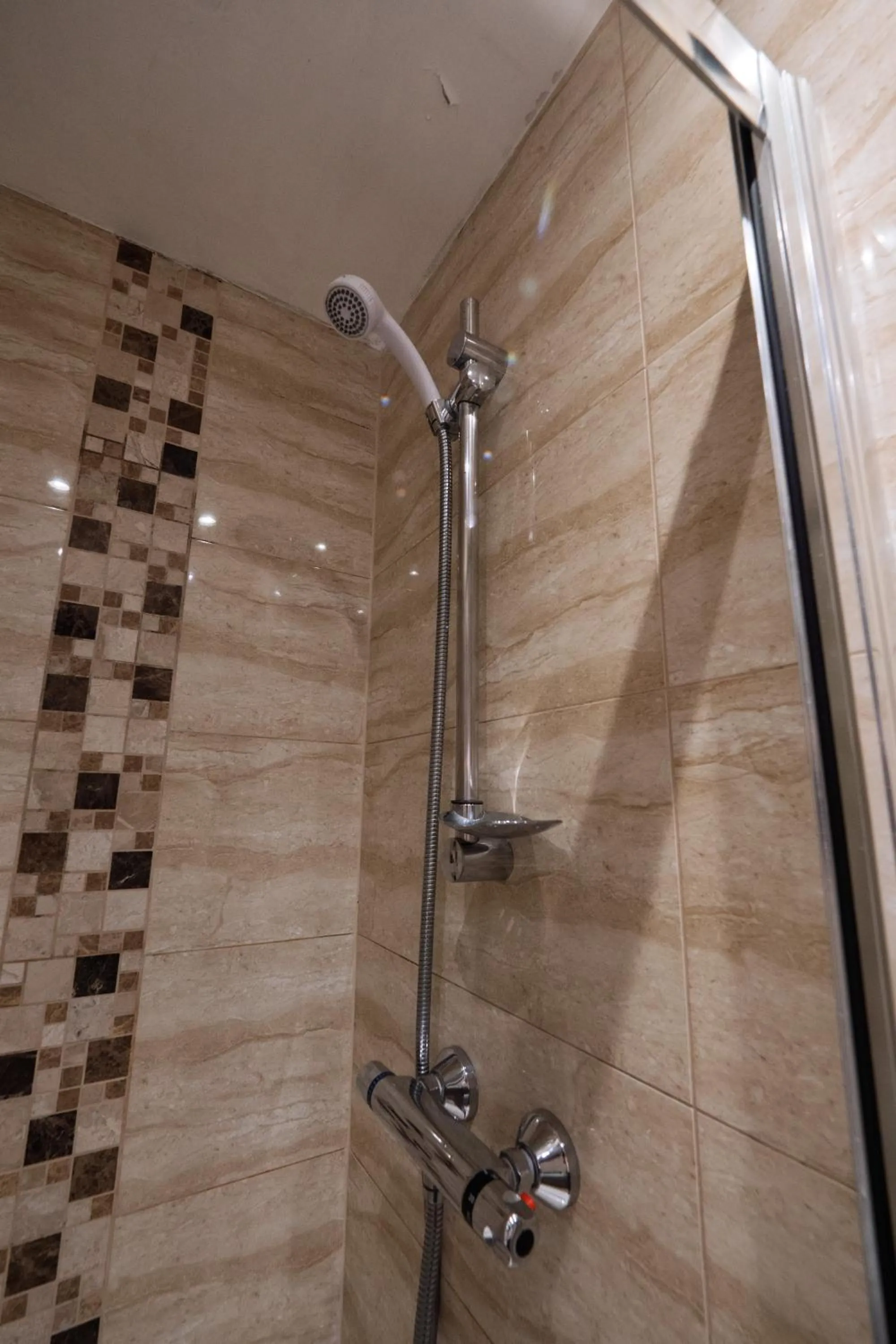 Bathroom in St George Hotel Paddington