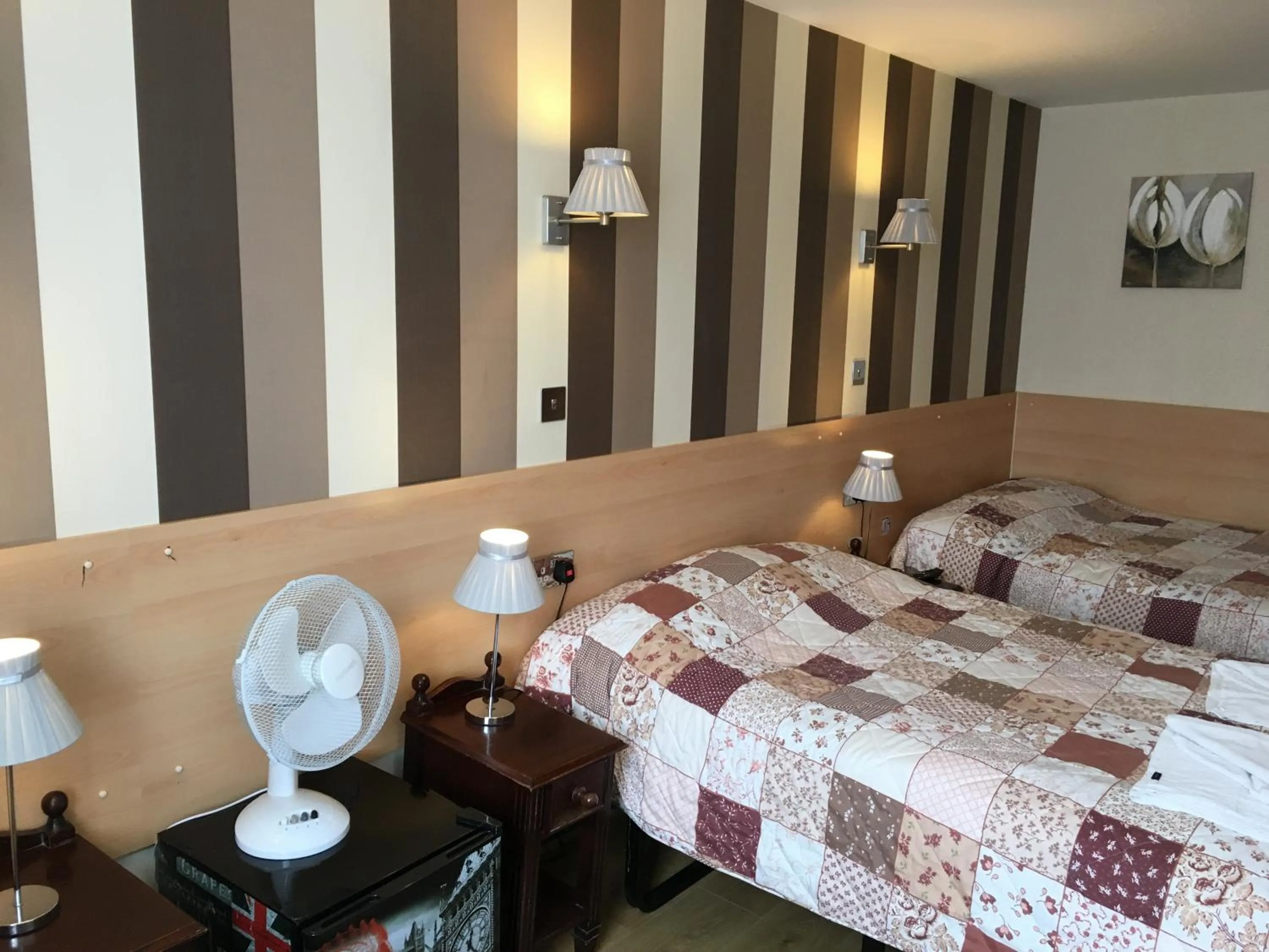 Bed in St George Hotel