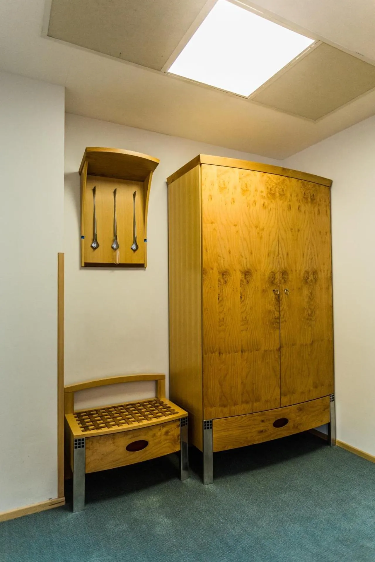 wardrobe in Hotel SET