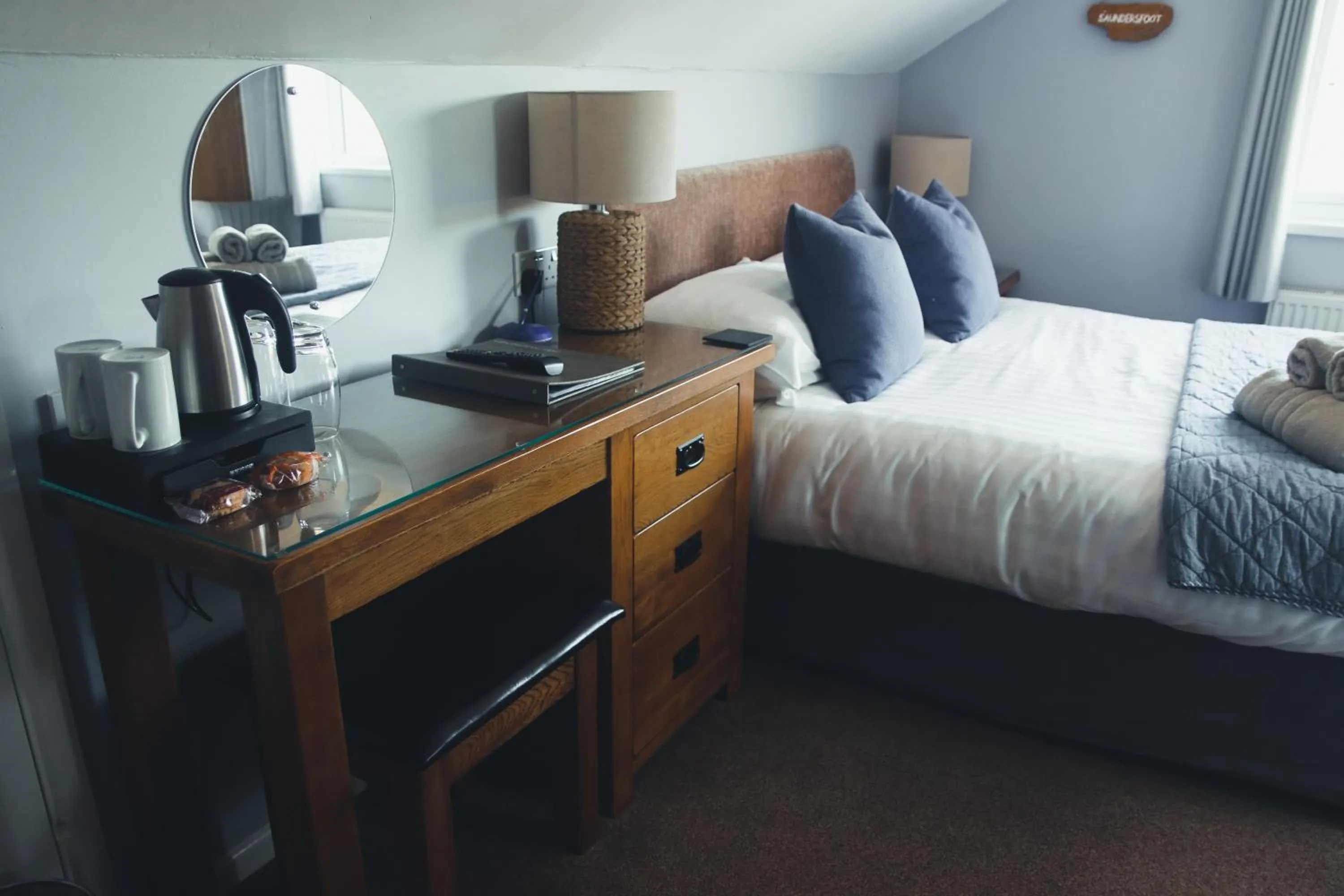 Bedroom, Bed in Pinewood B&B