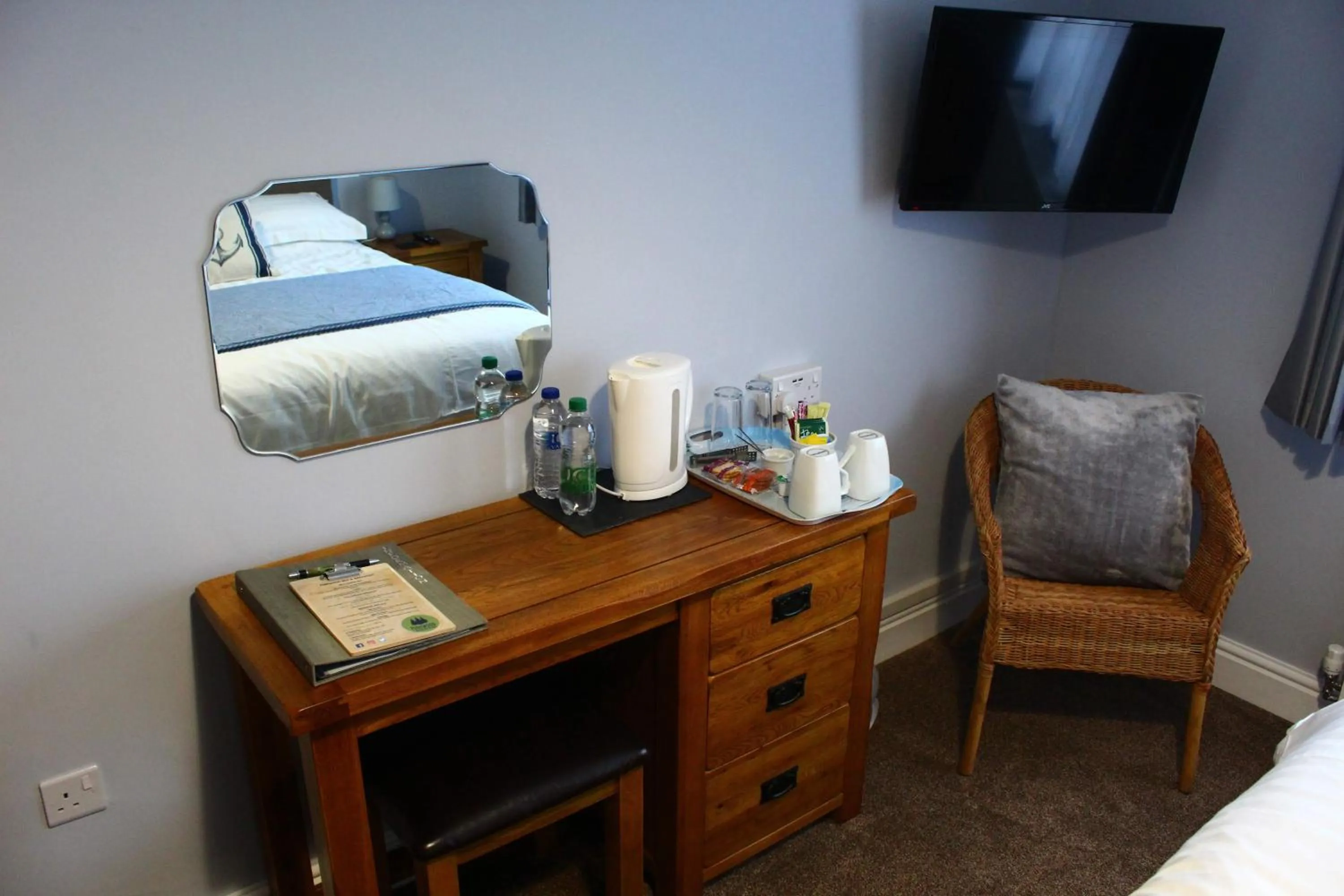 Bedroom, Bed in Pinewood B&B