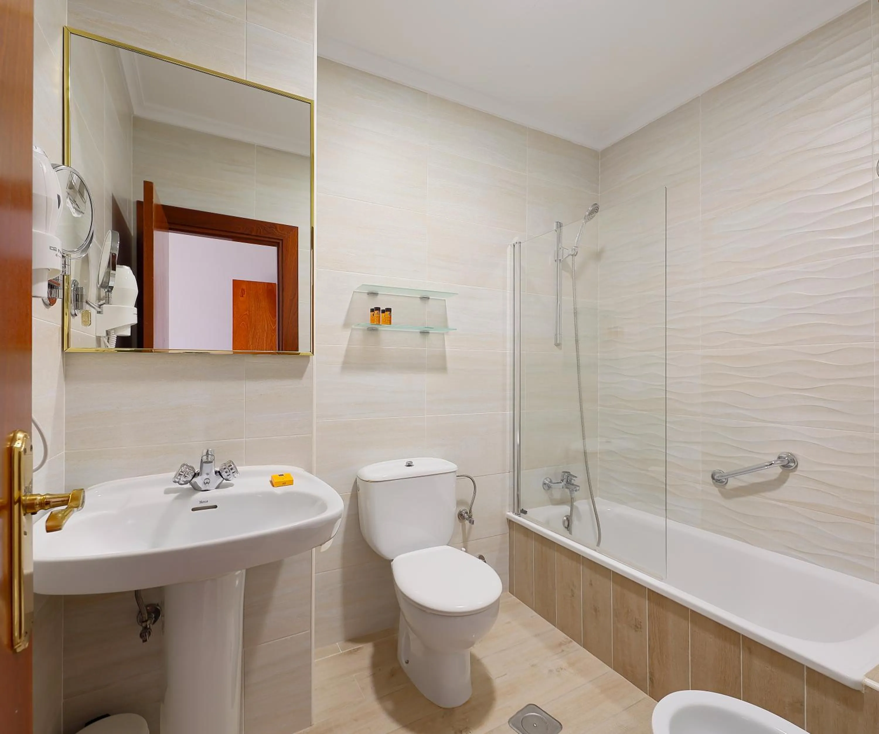 Bathroom in Hotel Ribadesella Playa