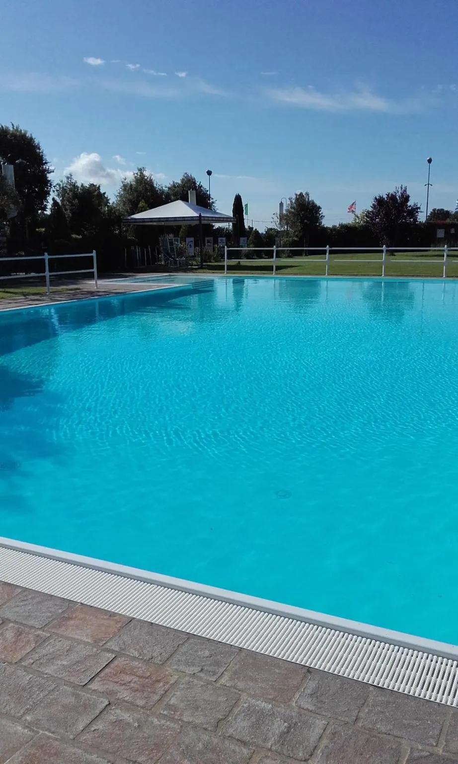 Swimming pool in Residence Serristori