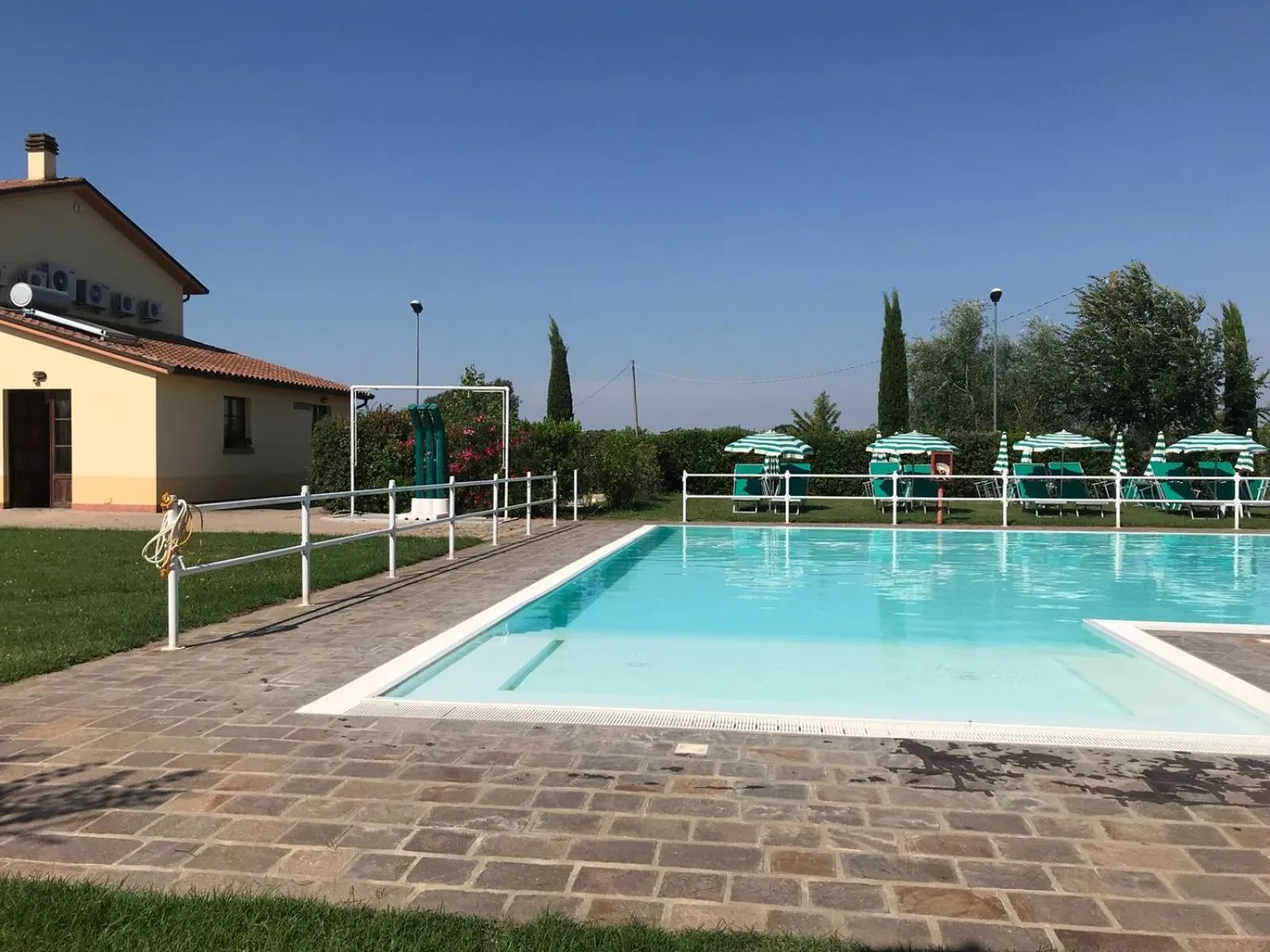Swimming pool in Residence Serristori