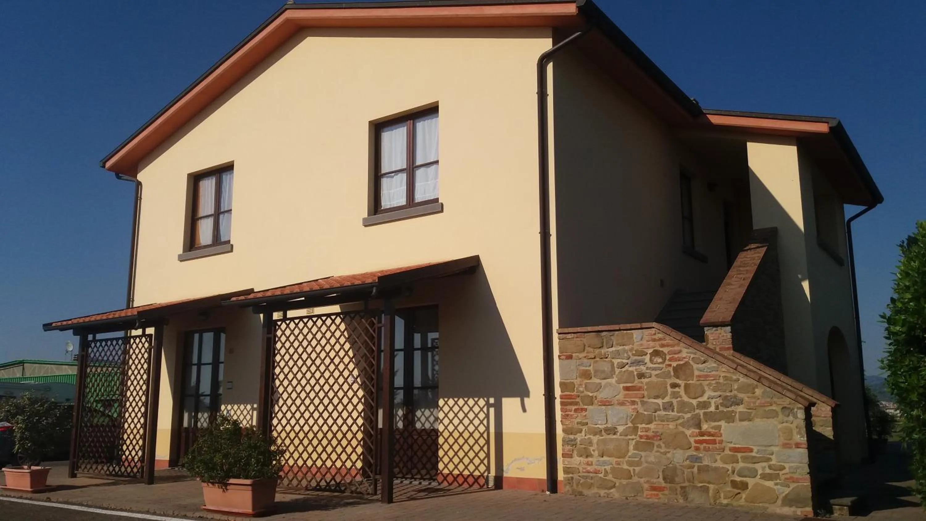 Facade/entrance in Residence Serristori