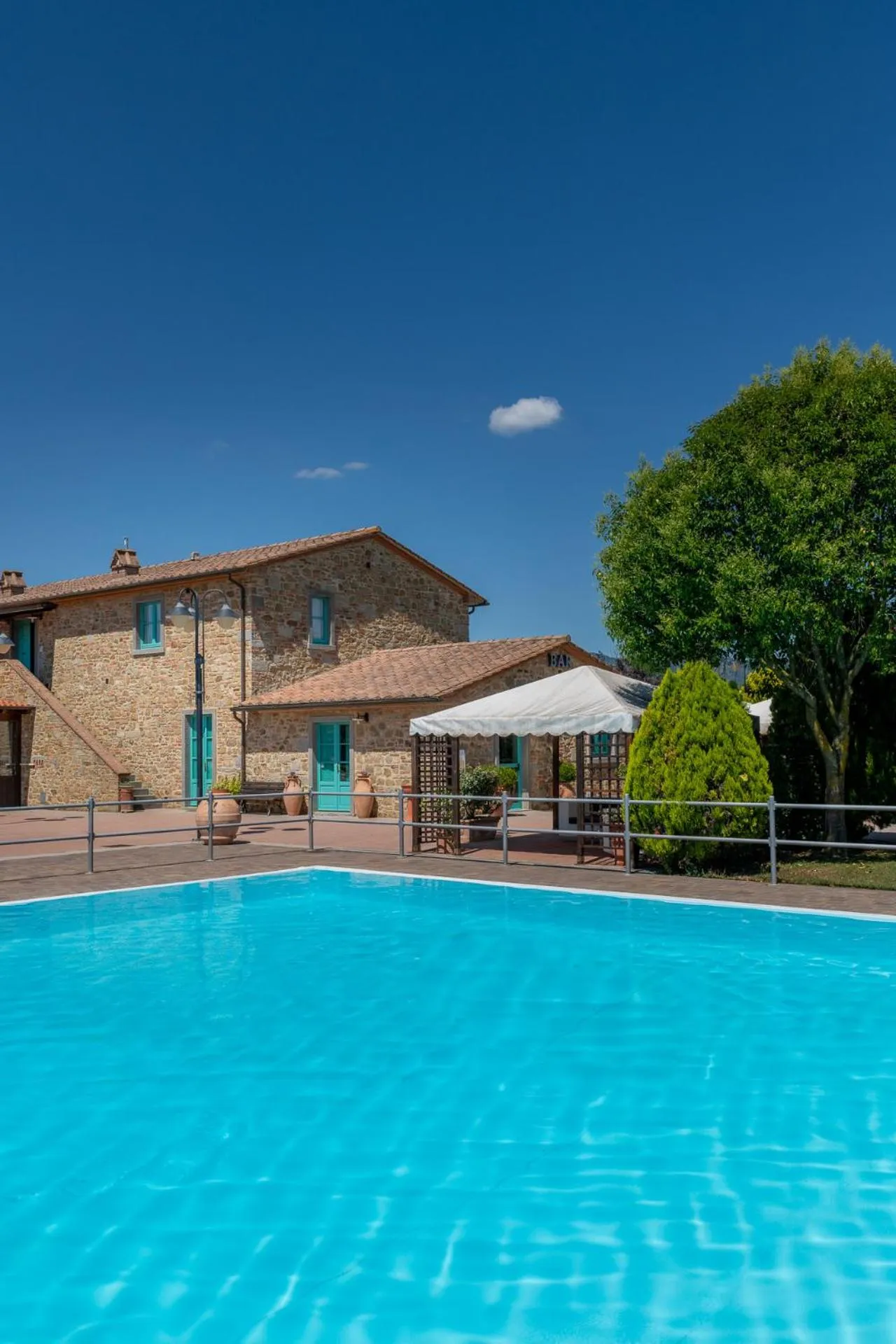 Swimming pool in Residence Serristori