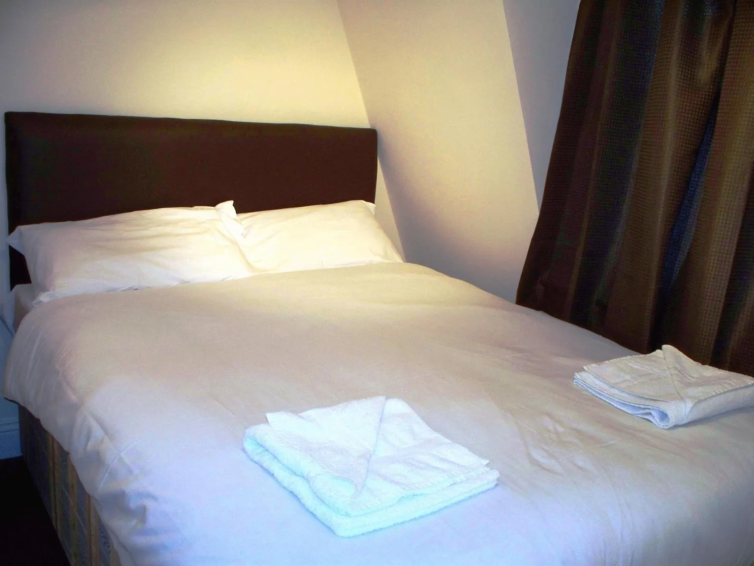 Bed in City Lodge London