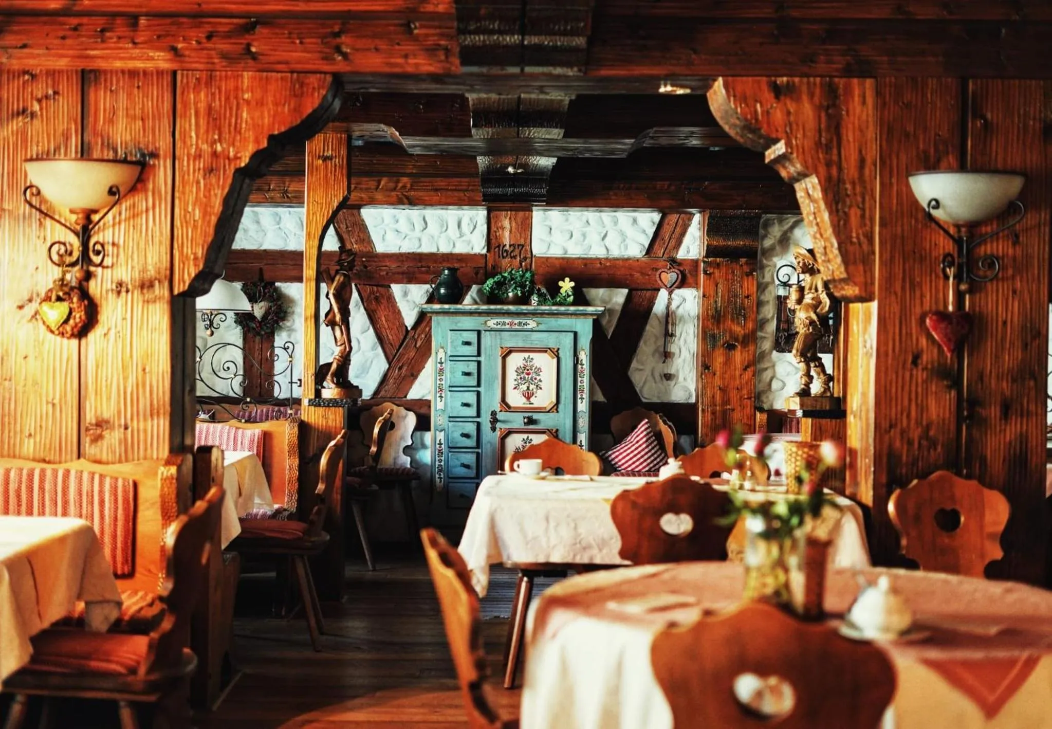 Restaurant/places to eat in Hotel Gondel