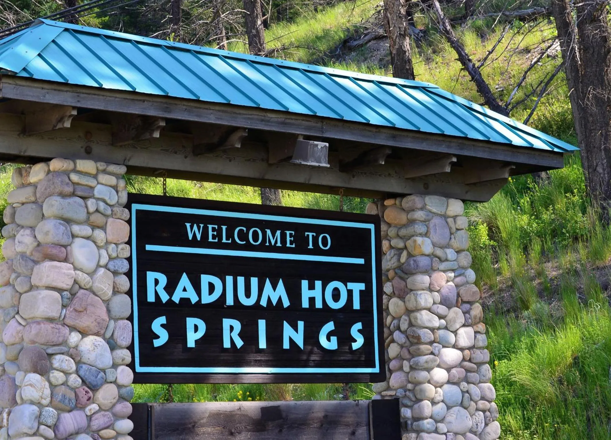 Nearby landmark in Mountain View Radium Condo - Copper Horn Village