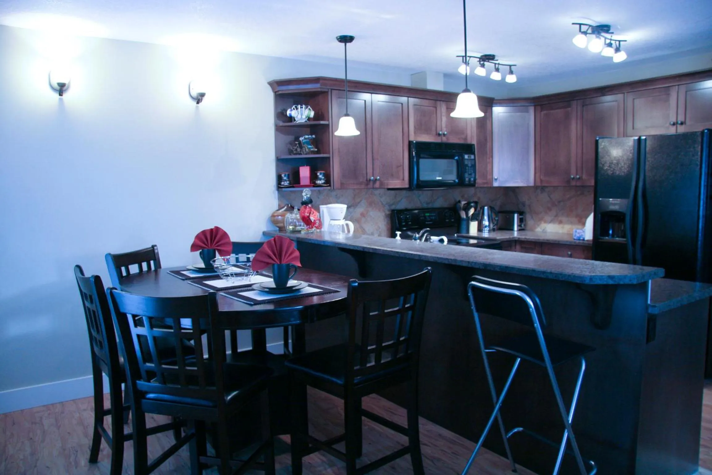 Dining area in Mountain View Radium Condo - Copper Horn Village