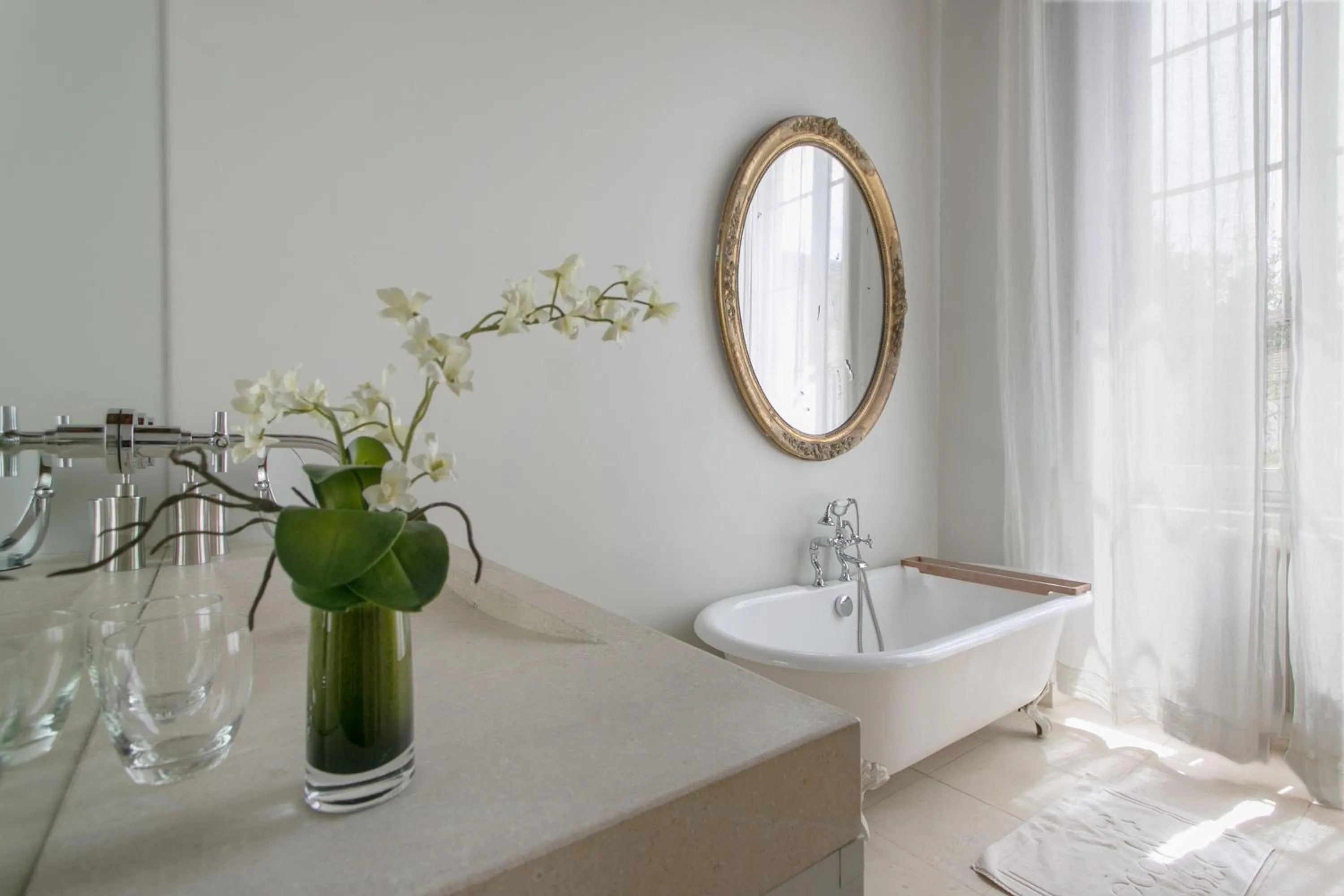 Bathroom in Château De Massillan