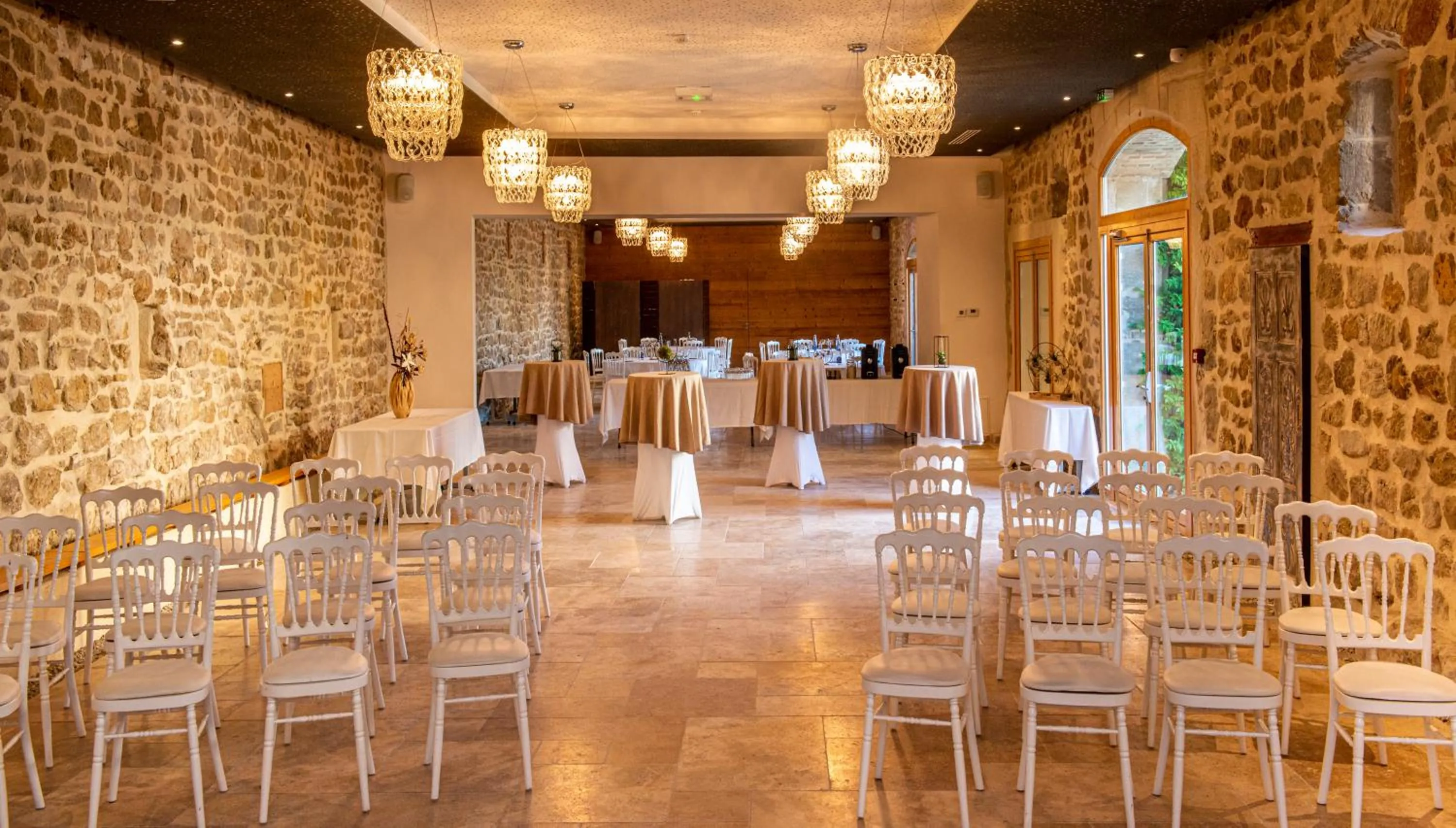 Banquet/Function facilities in Château De Massillan