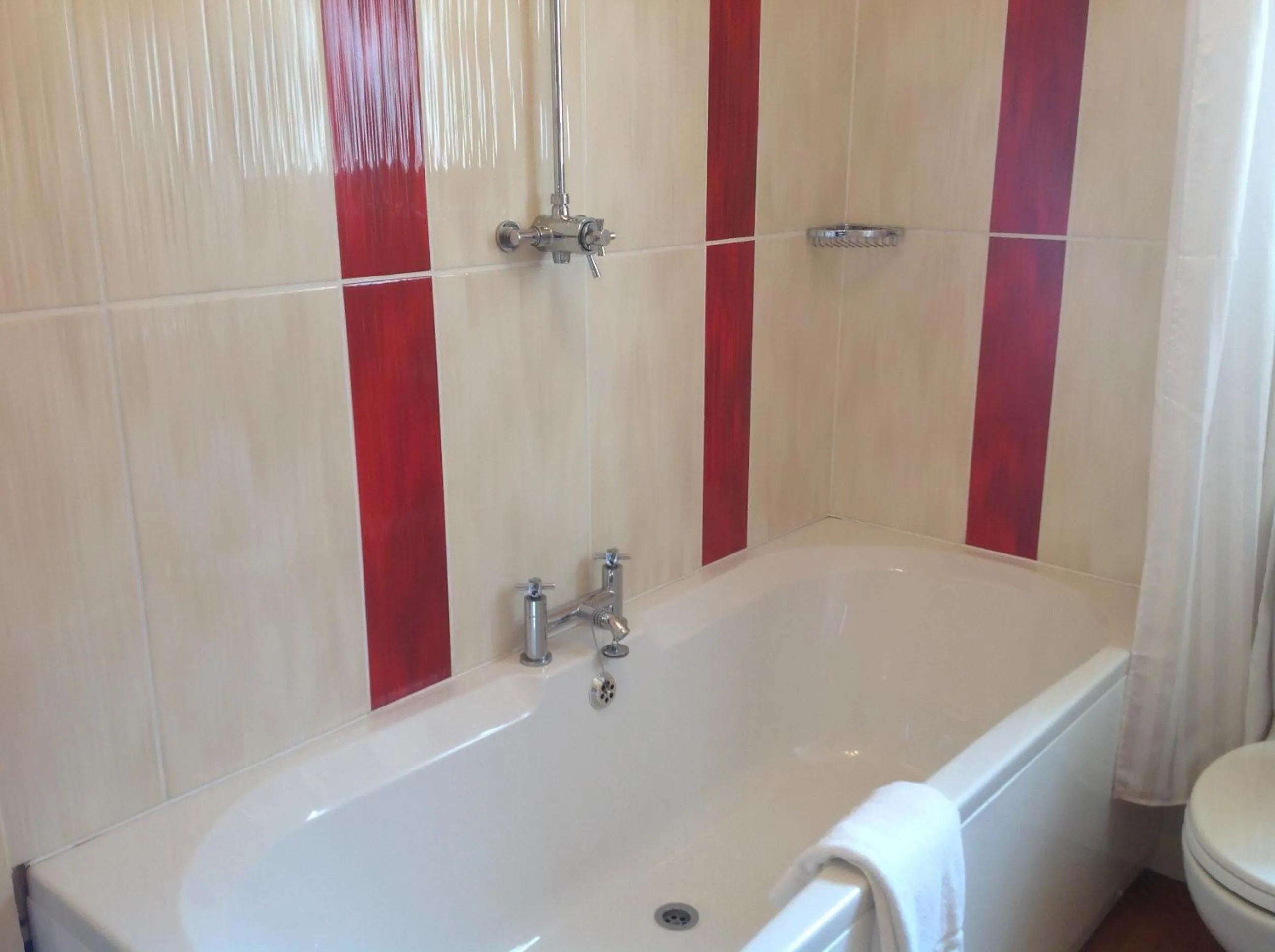 Bathroom in The Crown Hotel