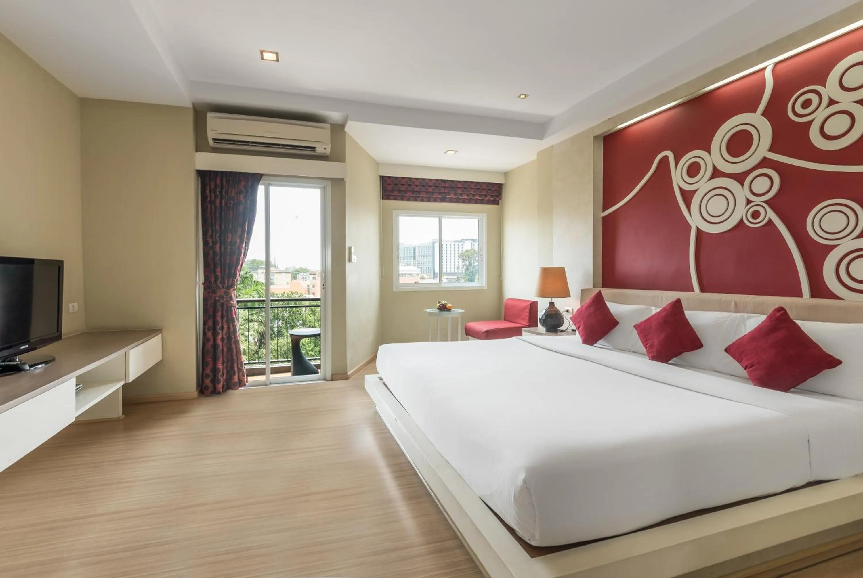 Bed in Lantana Pattaya - SHA Extra Plus