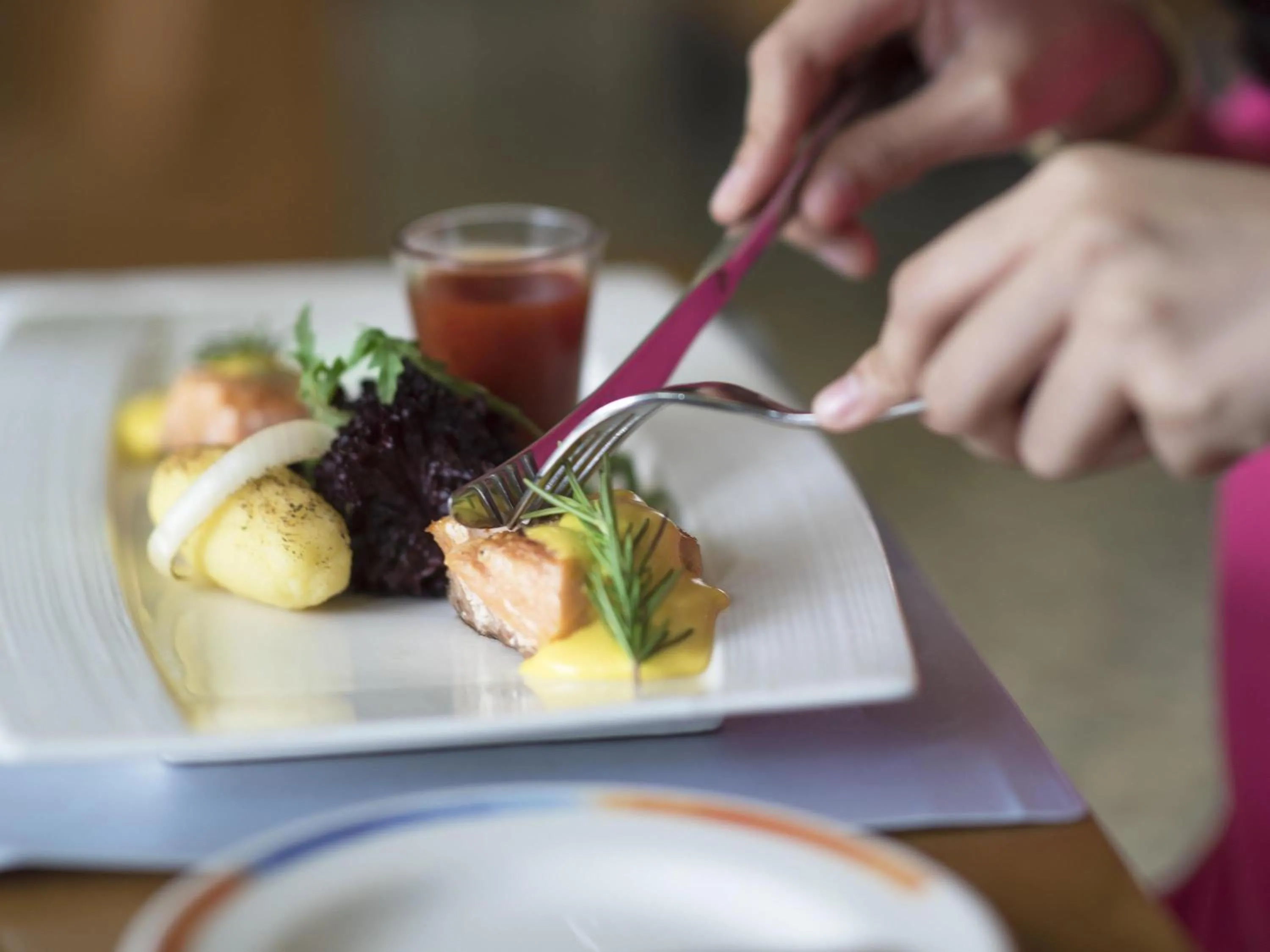 Restaurant/places to eat in Novotel Bandung