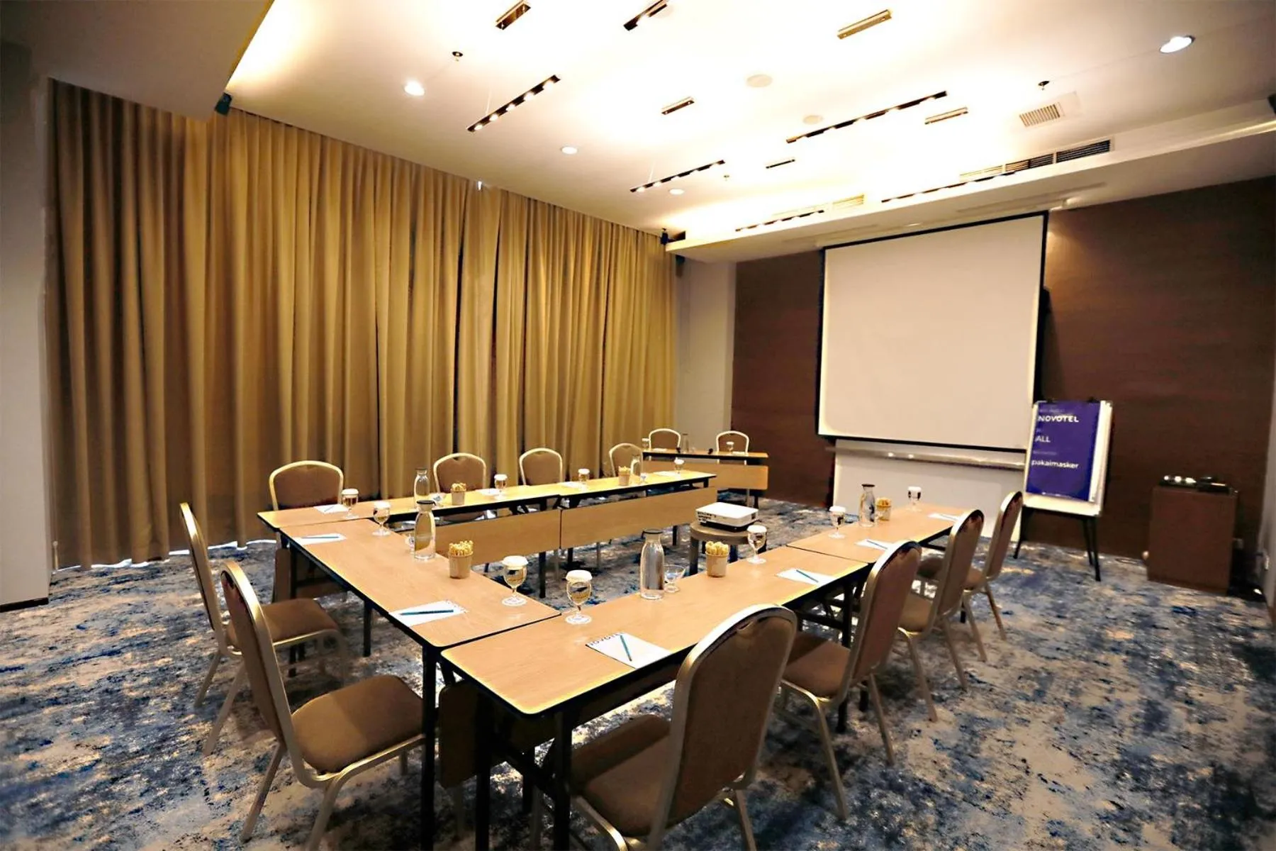 Meeting/conference room in Novotel Bandung
