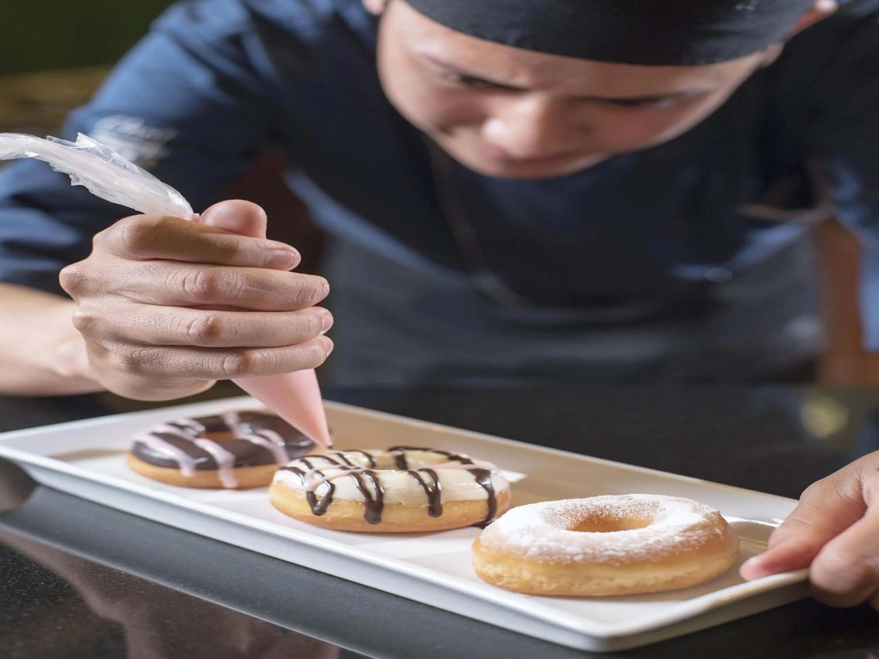 Restaurant/places to eat in Novotel Bandung