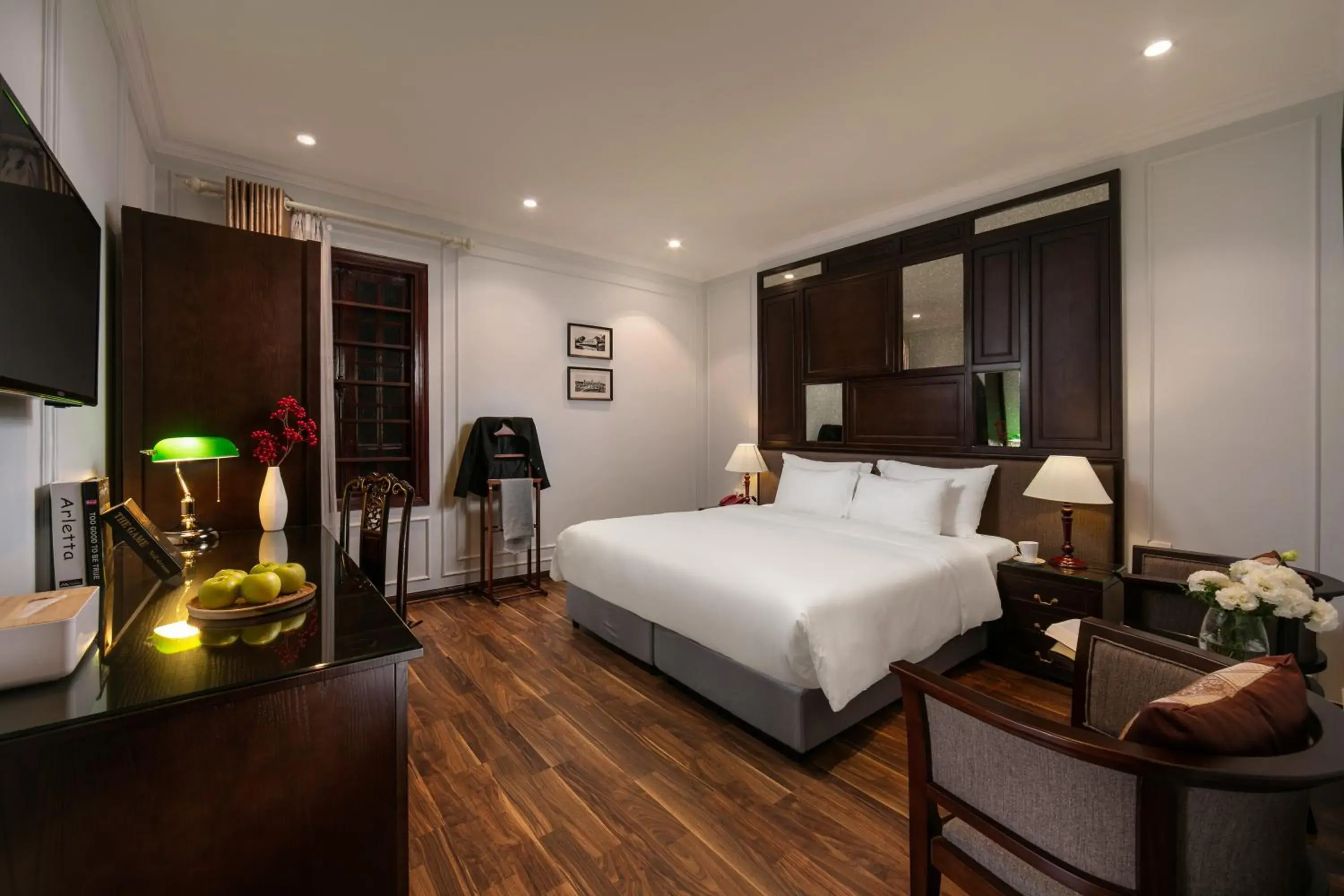 Deluxe Double or Twin Room in Hong Ngoc Dynastie Boutique Hotel & Spa Deluxe Double or Twin Room in Hong Ngoc Dynastie Boutique Hotel & Spa