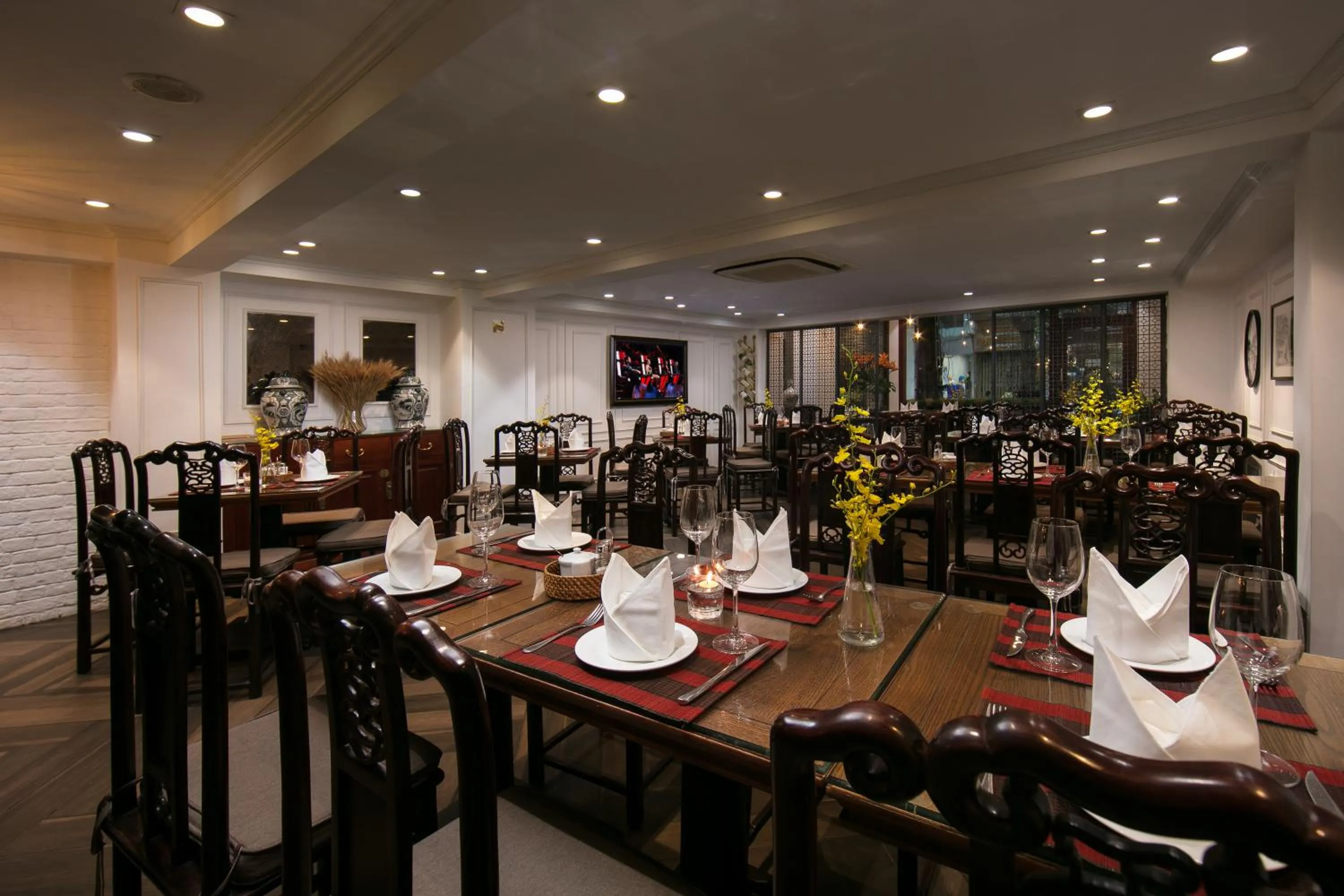 Restaurant/places to eat in Hong Ngoc Dynastie Boutique Hotel & Spa