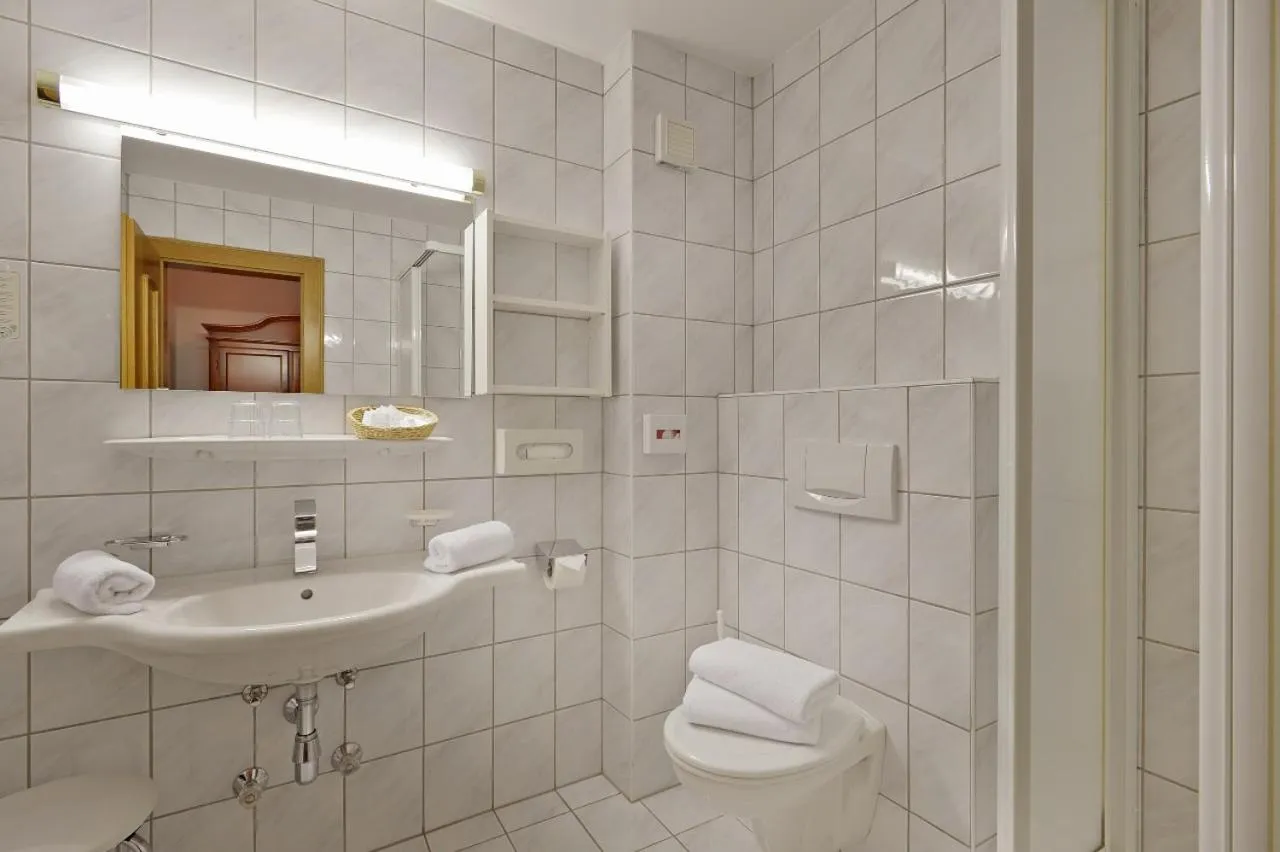 Shower in Hotel Waldheim Garni