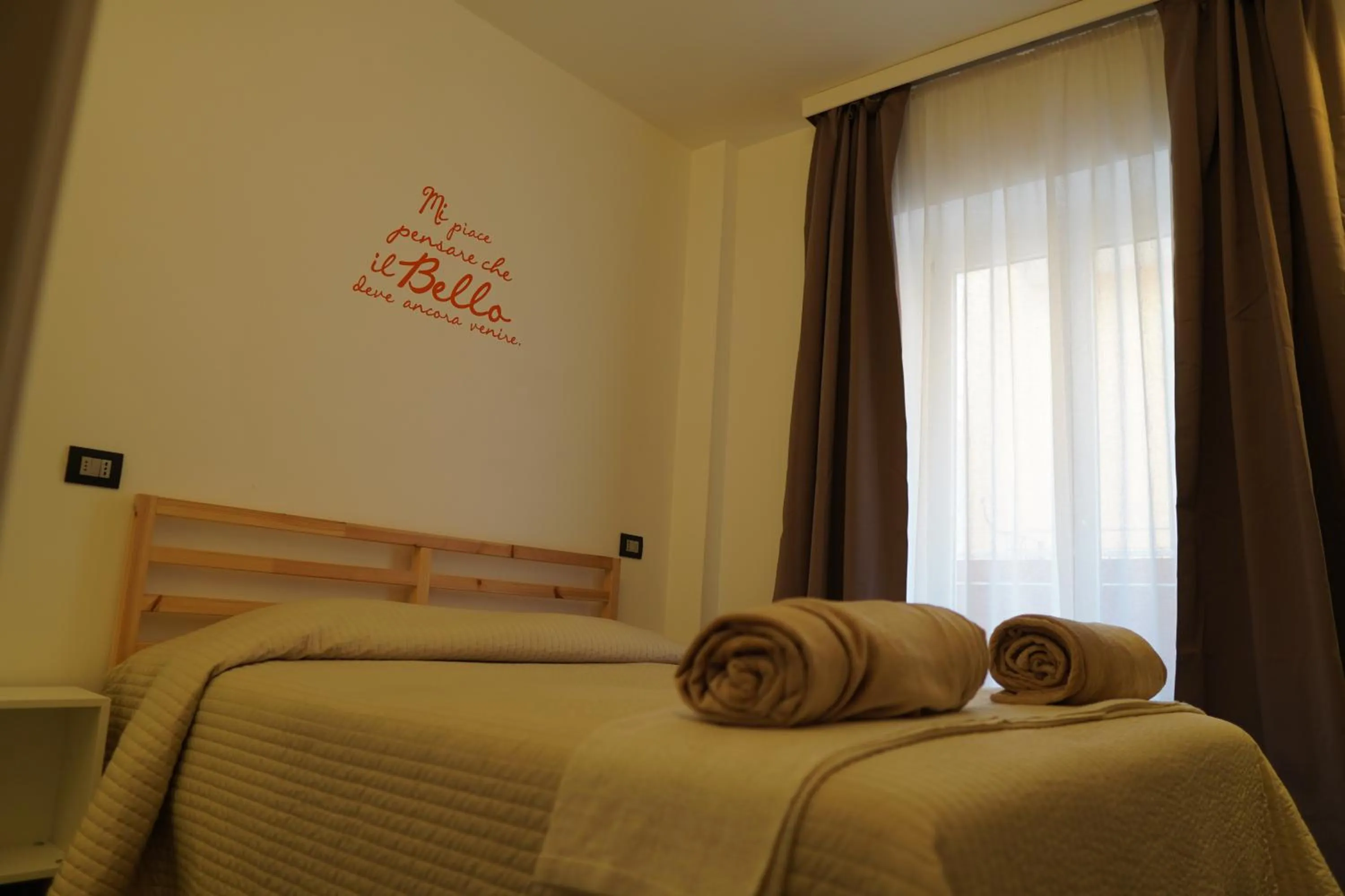 Photo of the whole room, Bed in NicaDomus B&B