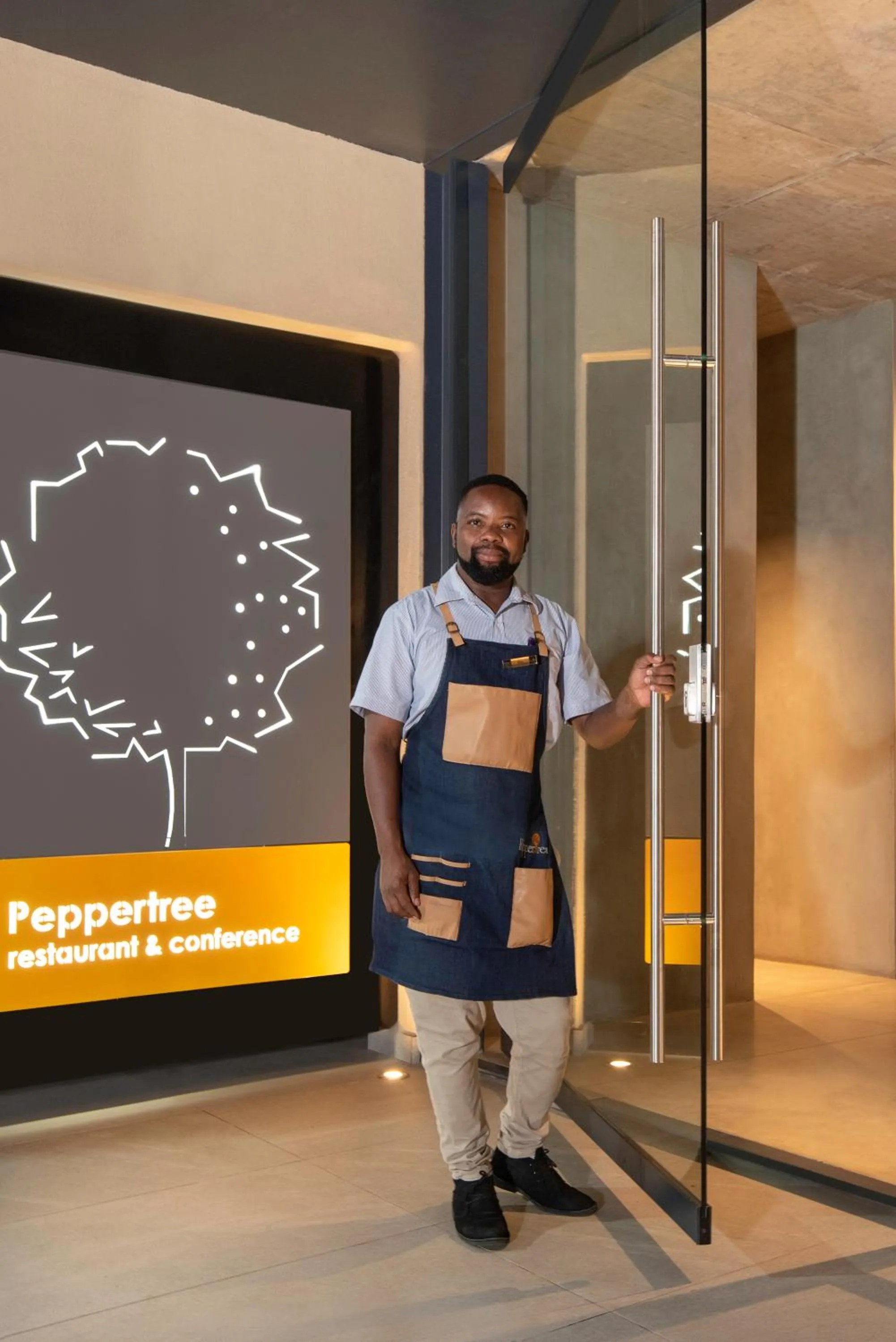 Restaurant/places to eat in Opikopi Guest House