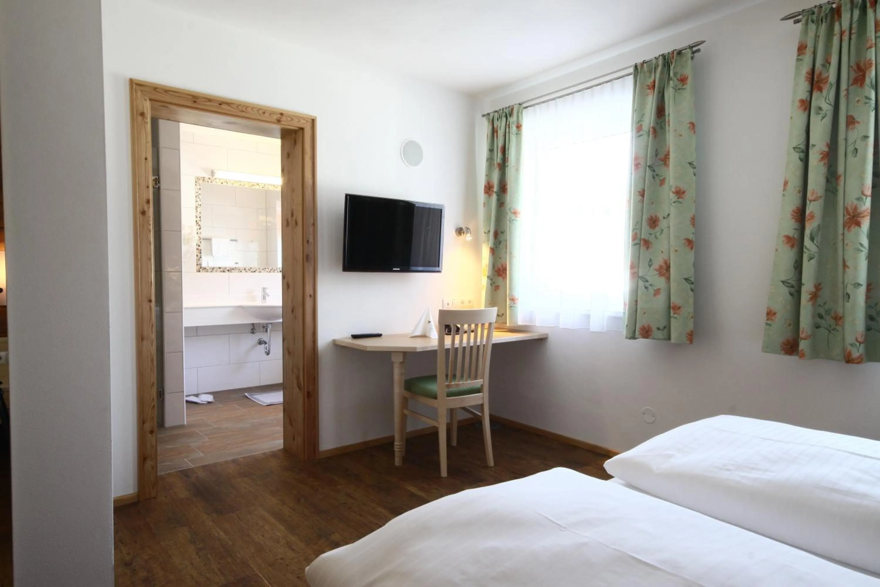 Bedroom, Bed in Hotel Zum Granitzl