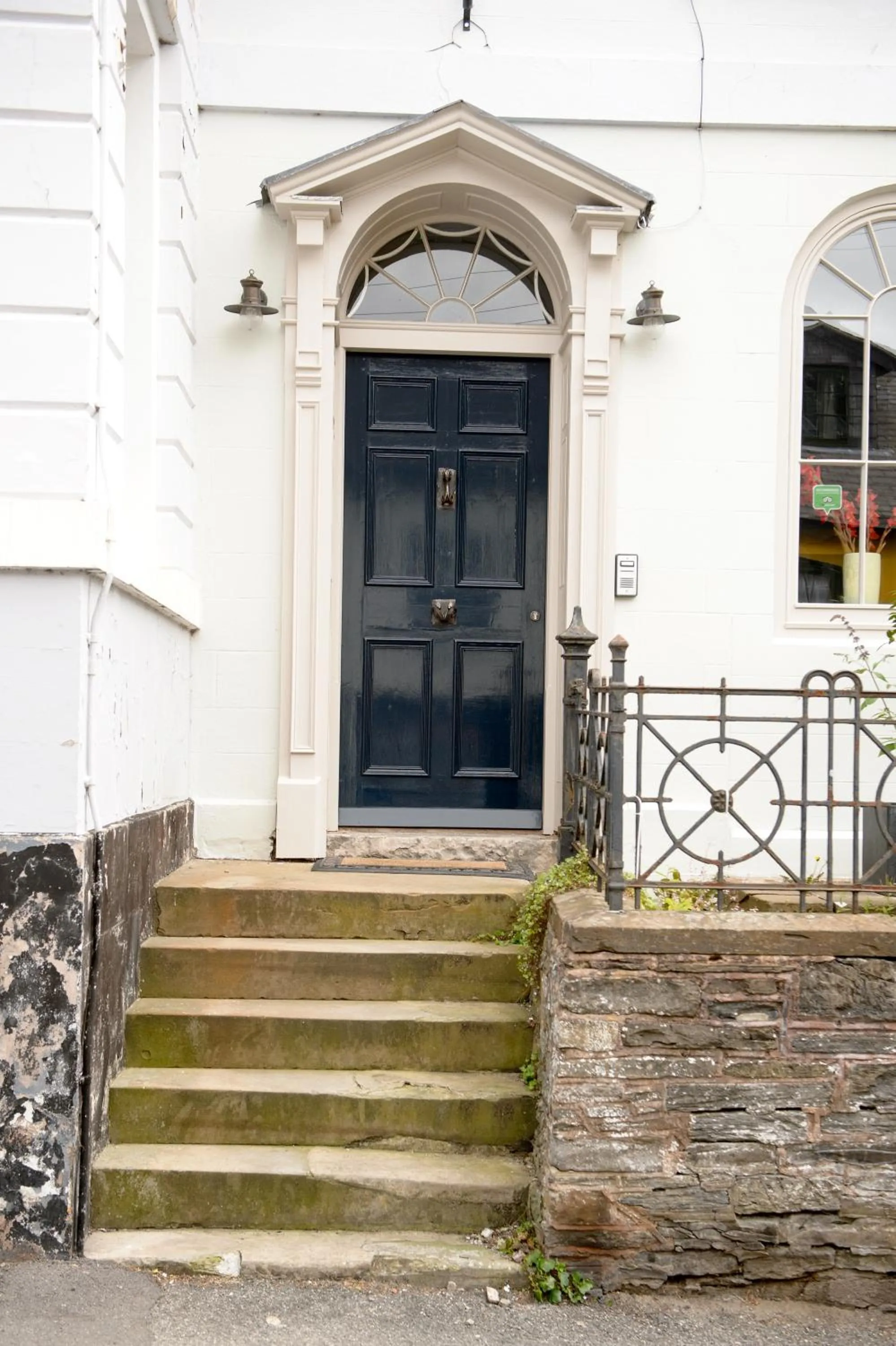 Facade/entrance in Bank House B&B