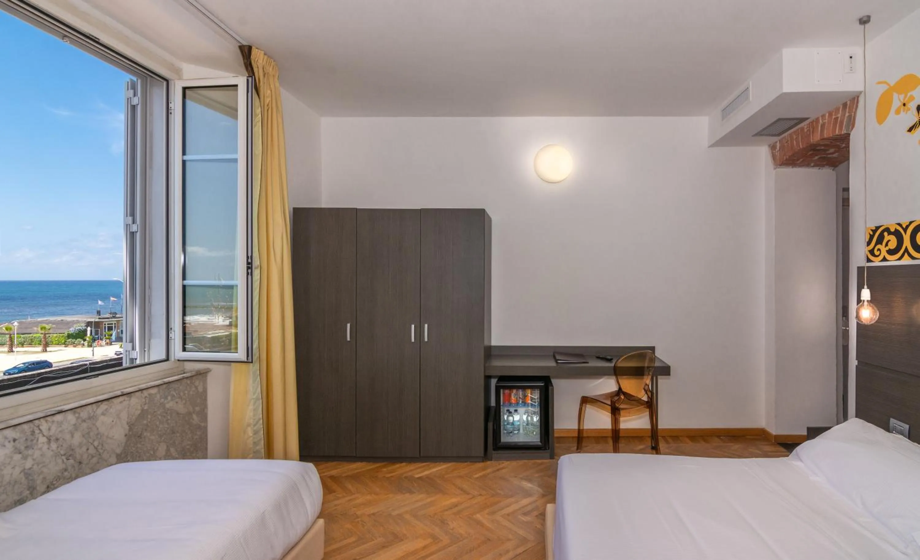 Bedroom, Bed in Hotel Tirreno