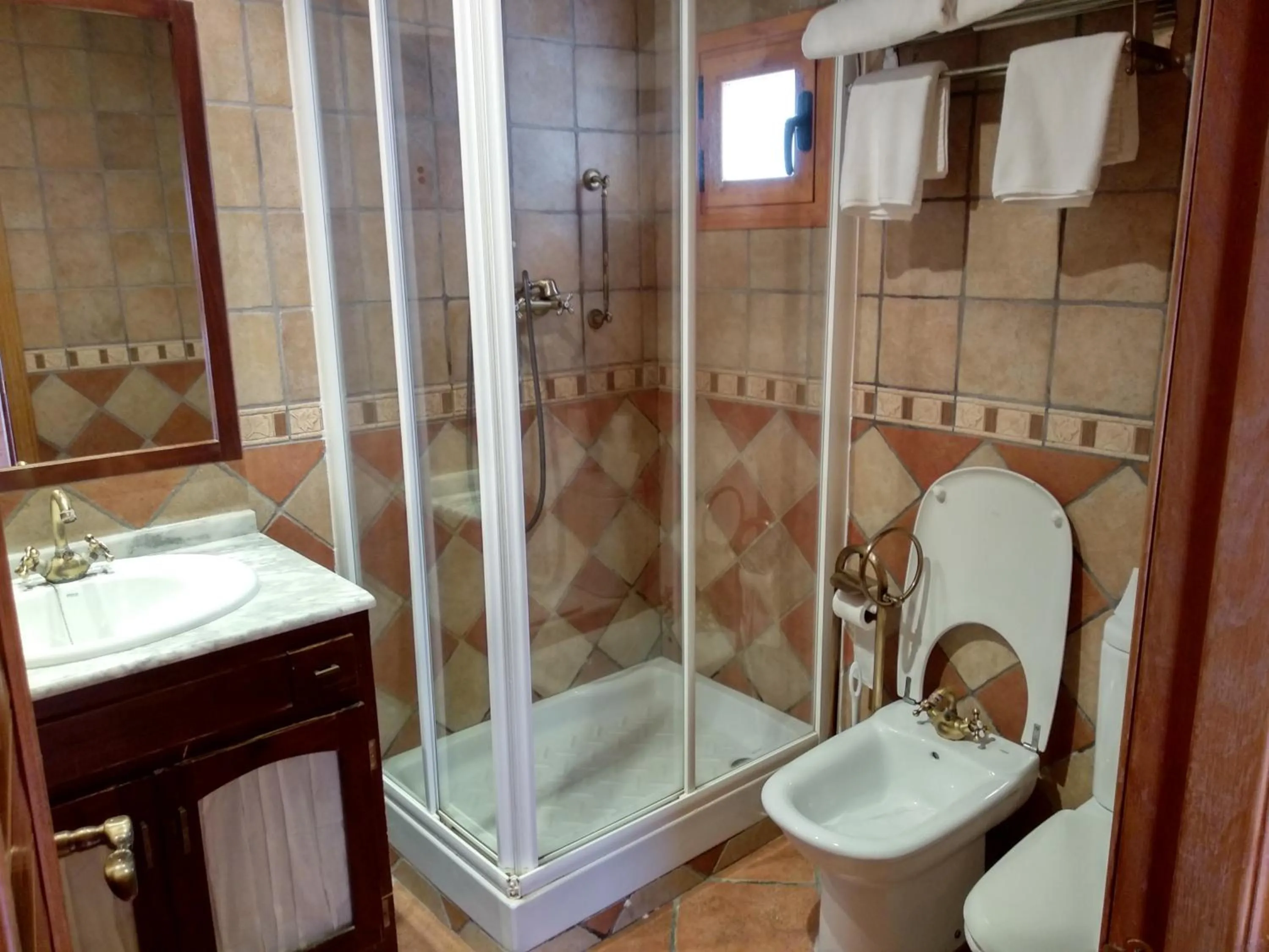 Shower in Hotel Sierra Oriente