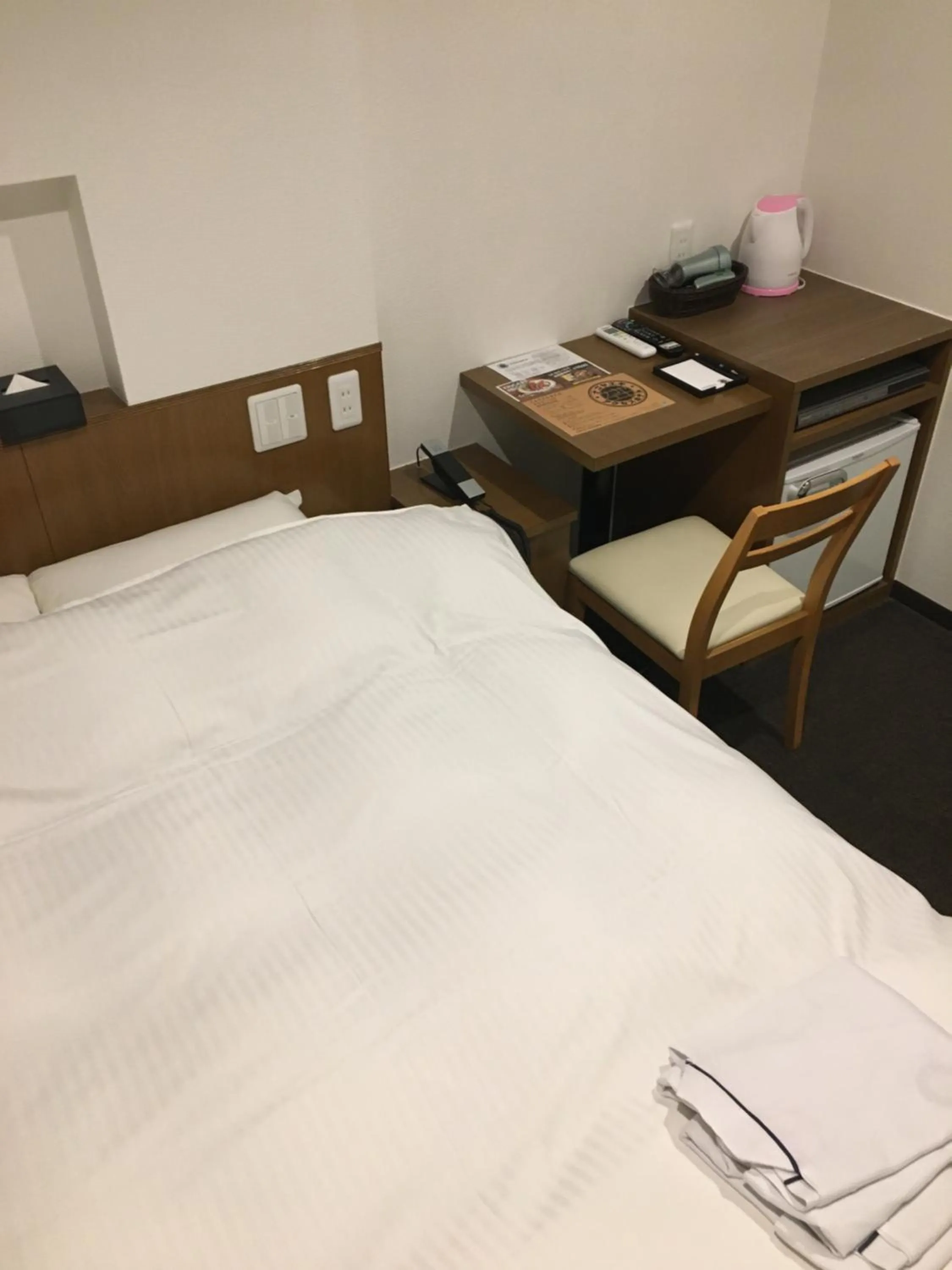 Bed in Nagoyaeki Access Hotel