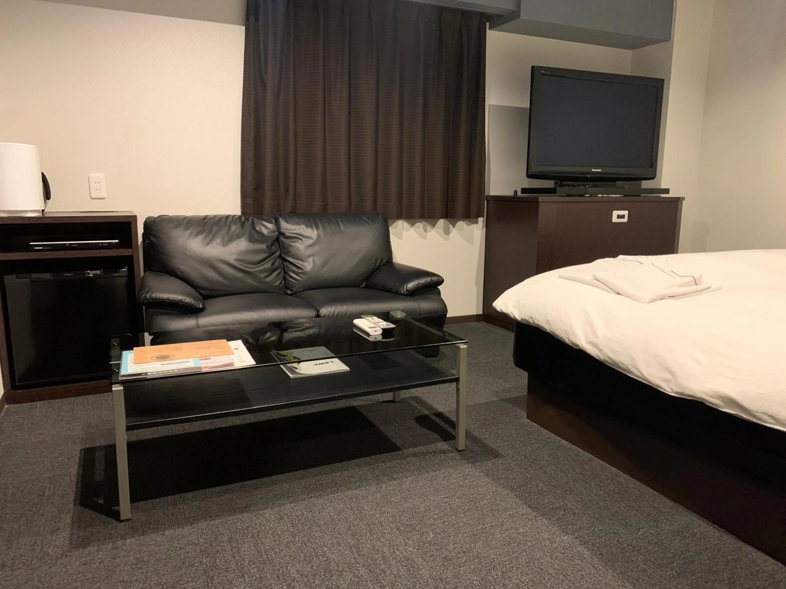 Bed in Nagoyaeki Access Hotel