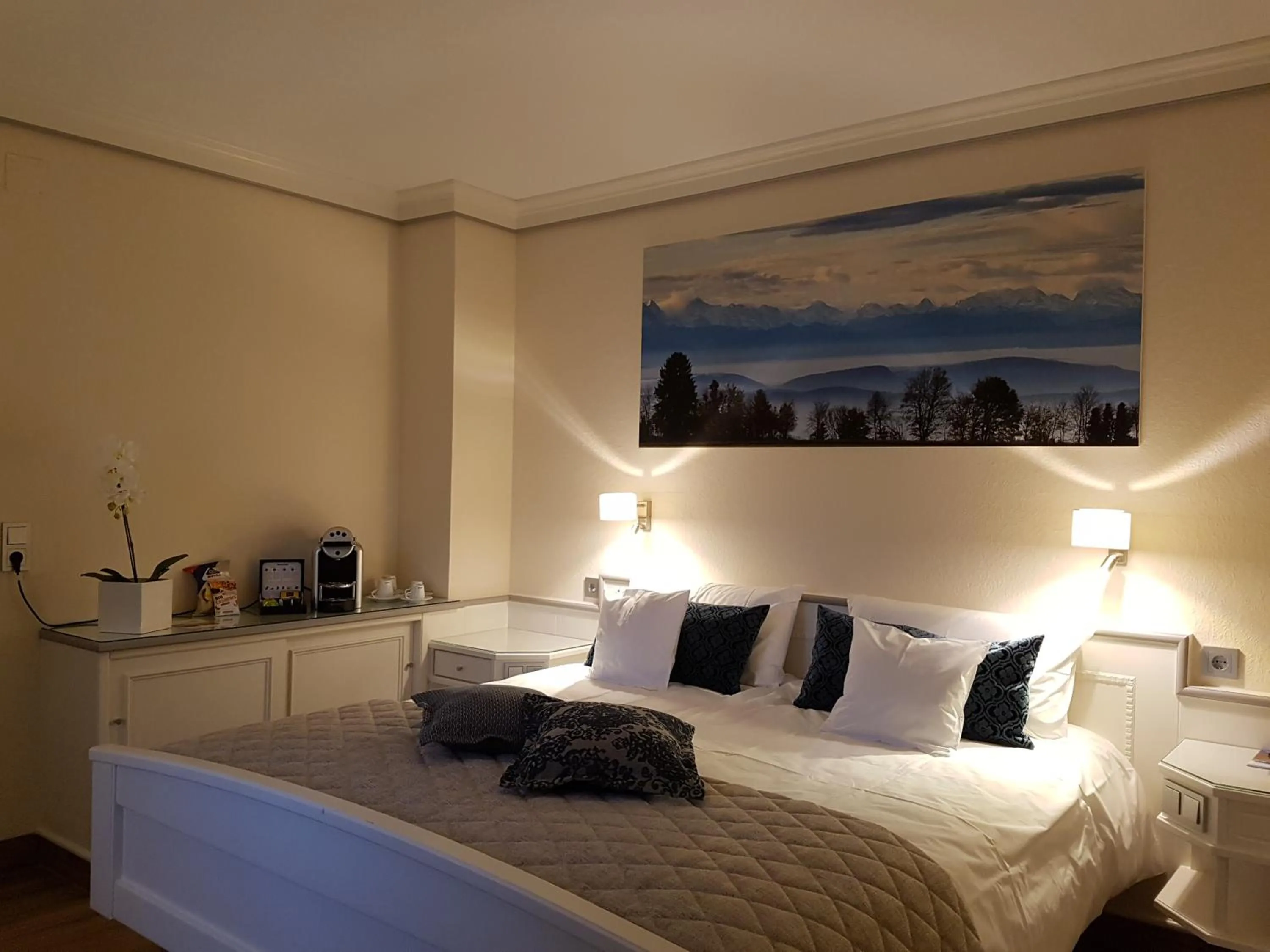 Bedroom, Bed in Bio- und Wellnesshotel Alpenblick