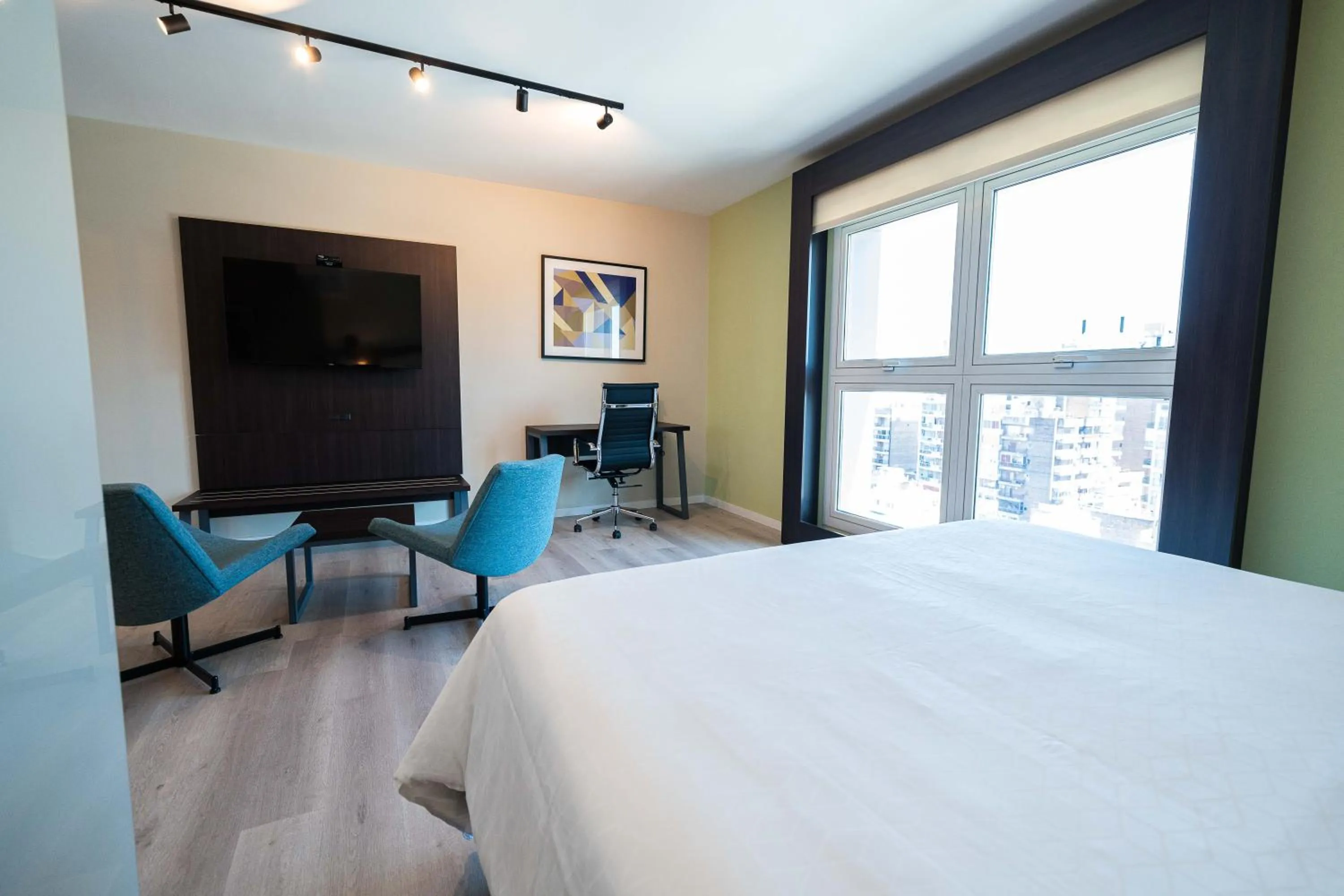 City view, Bed in Holiday Inn Express Rosario by IHG