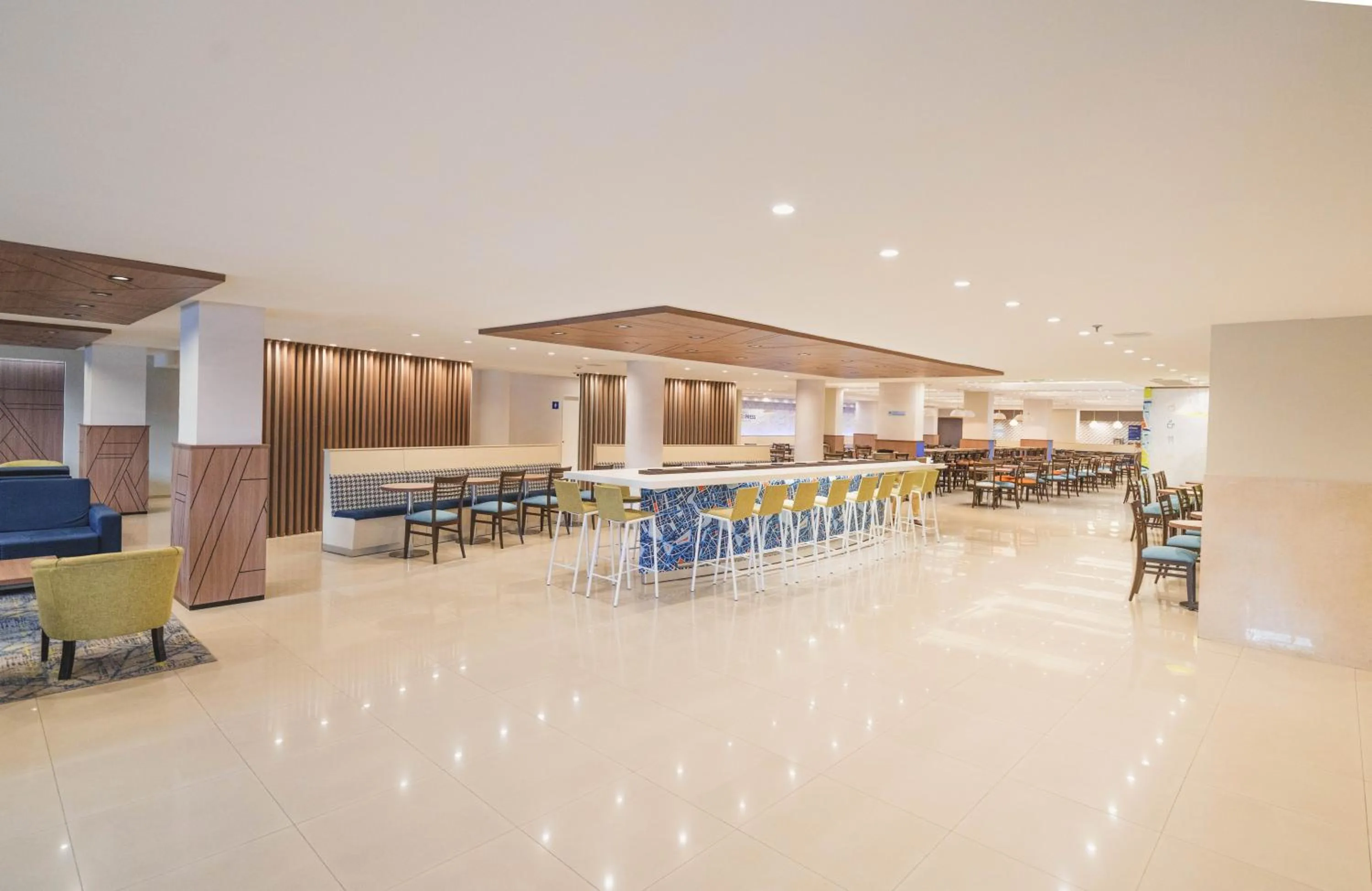 Lobby or reception in Holiday Inn Express Rosario by IHG