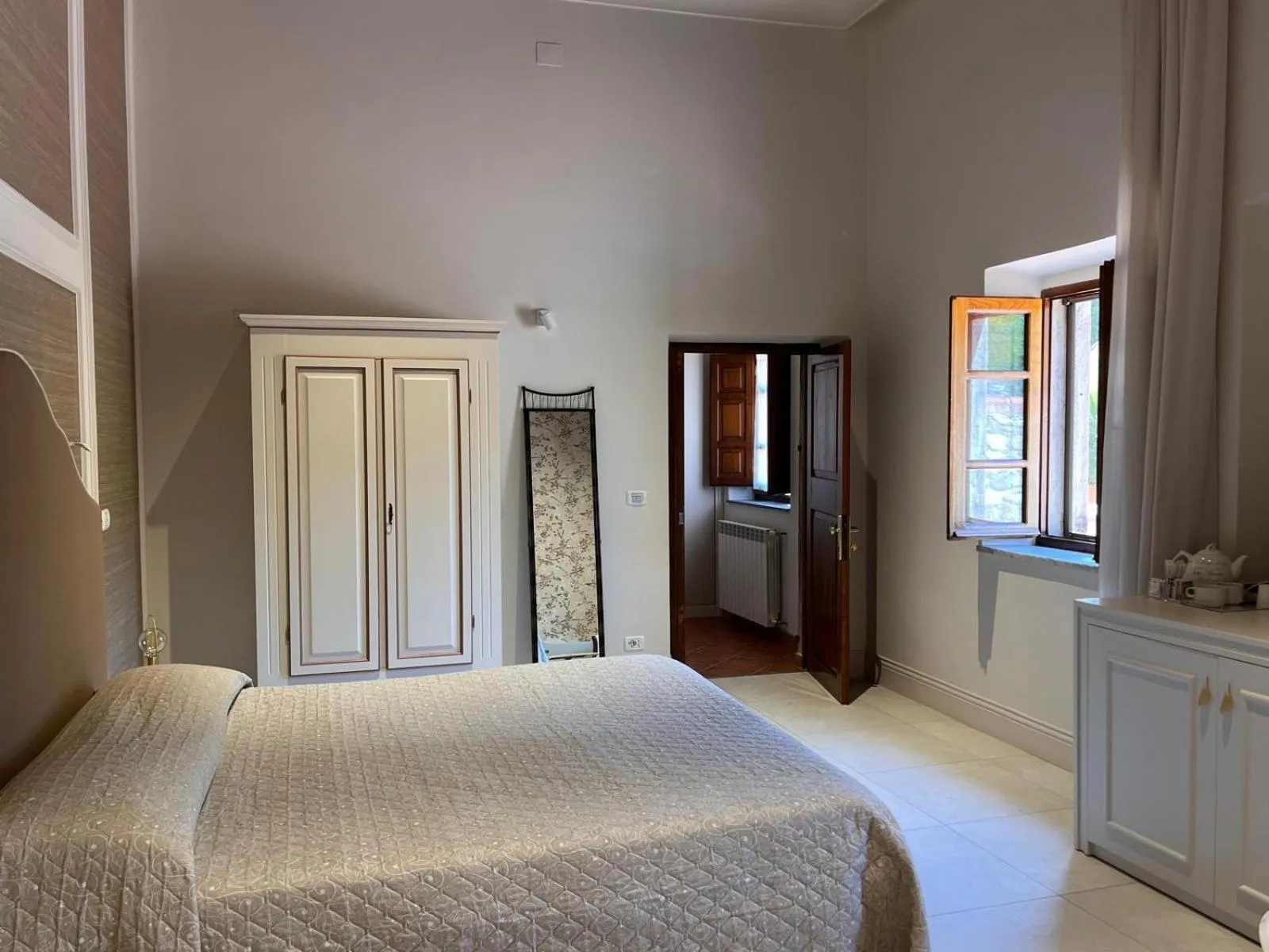 Photo of the whole room, Bed in Hotel Villa Cheli