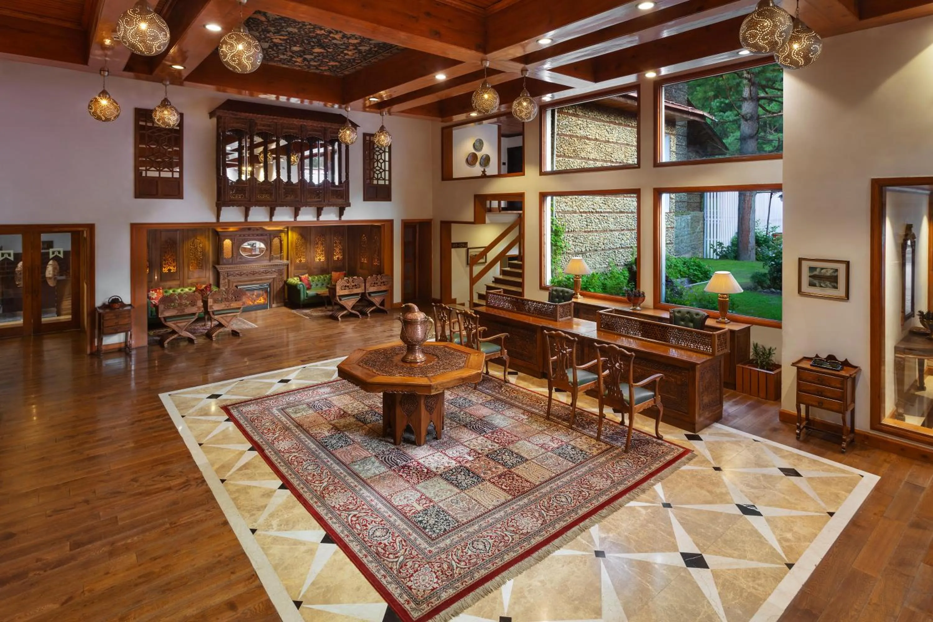 Lobby or reception in Welcomhotel by ITC Hotels, Pine N Peak, Pahalgam