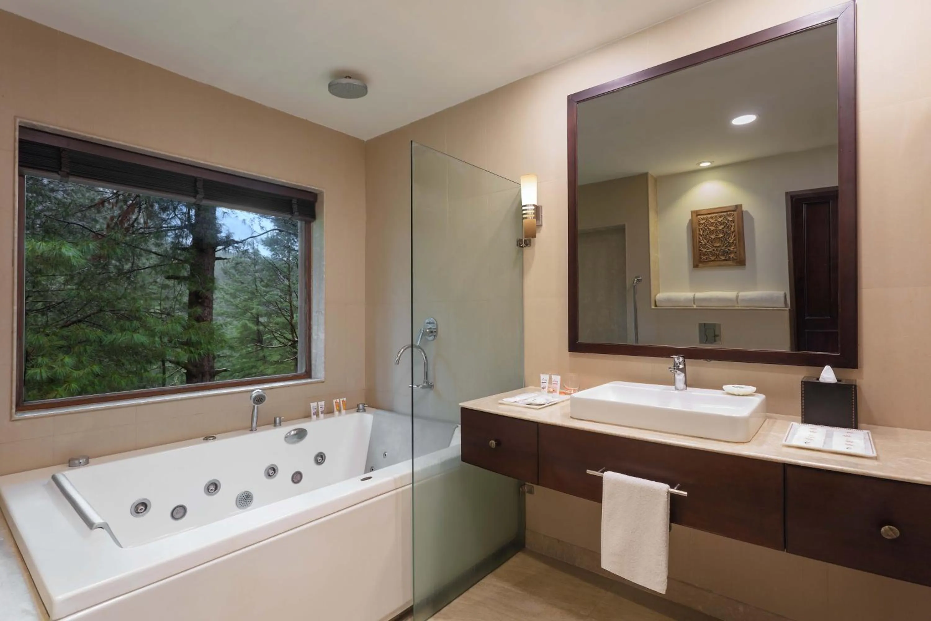 Bathroom in Welcomhotel by ITC Hotels, Pine N Peak, Pahalgam
