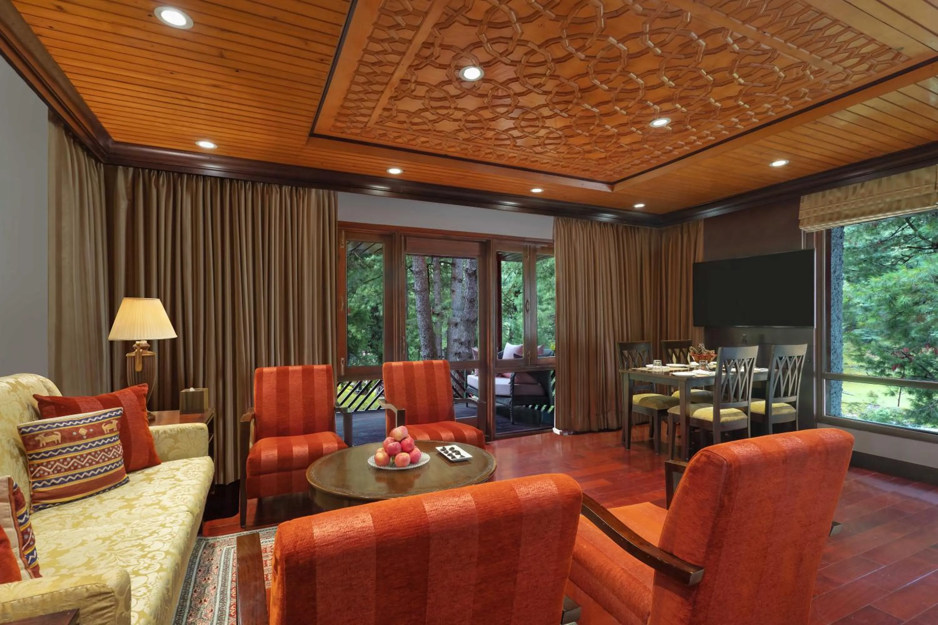 Living room in Welcomhotel by ITC Hotels, Pine N Peak, Pahalgam