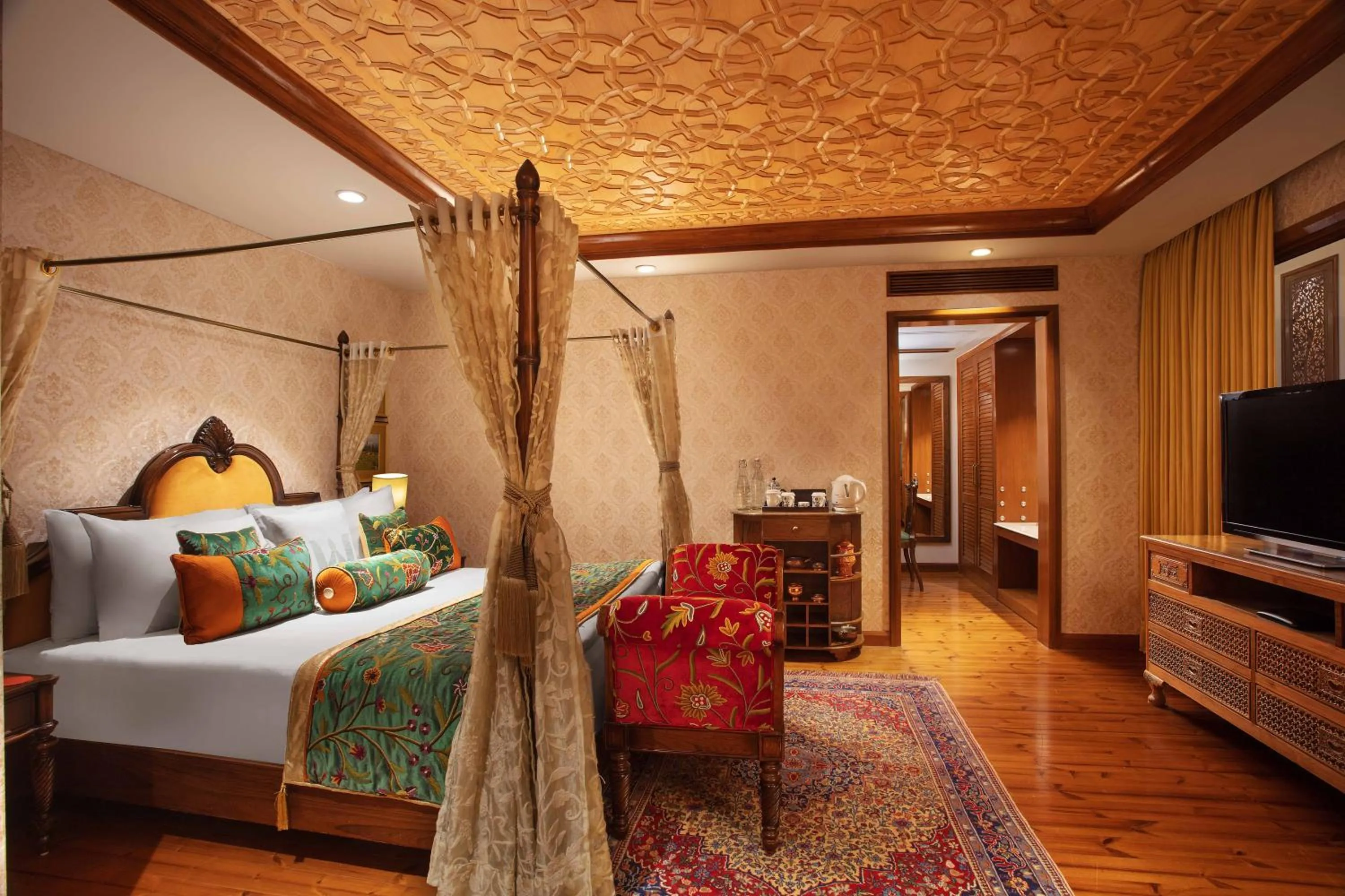 Bedroom, Bed in Welcomhotel by ITC Hotels, Pine N Peak, Pahalgam