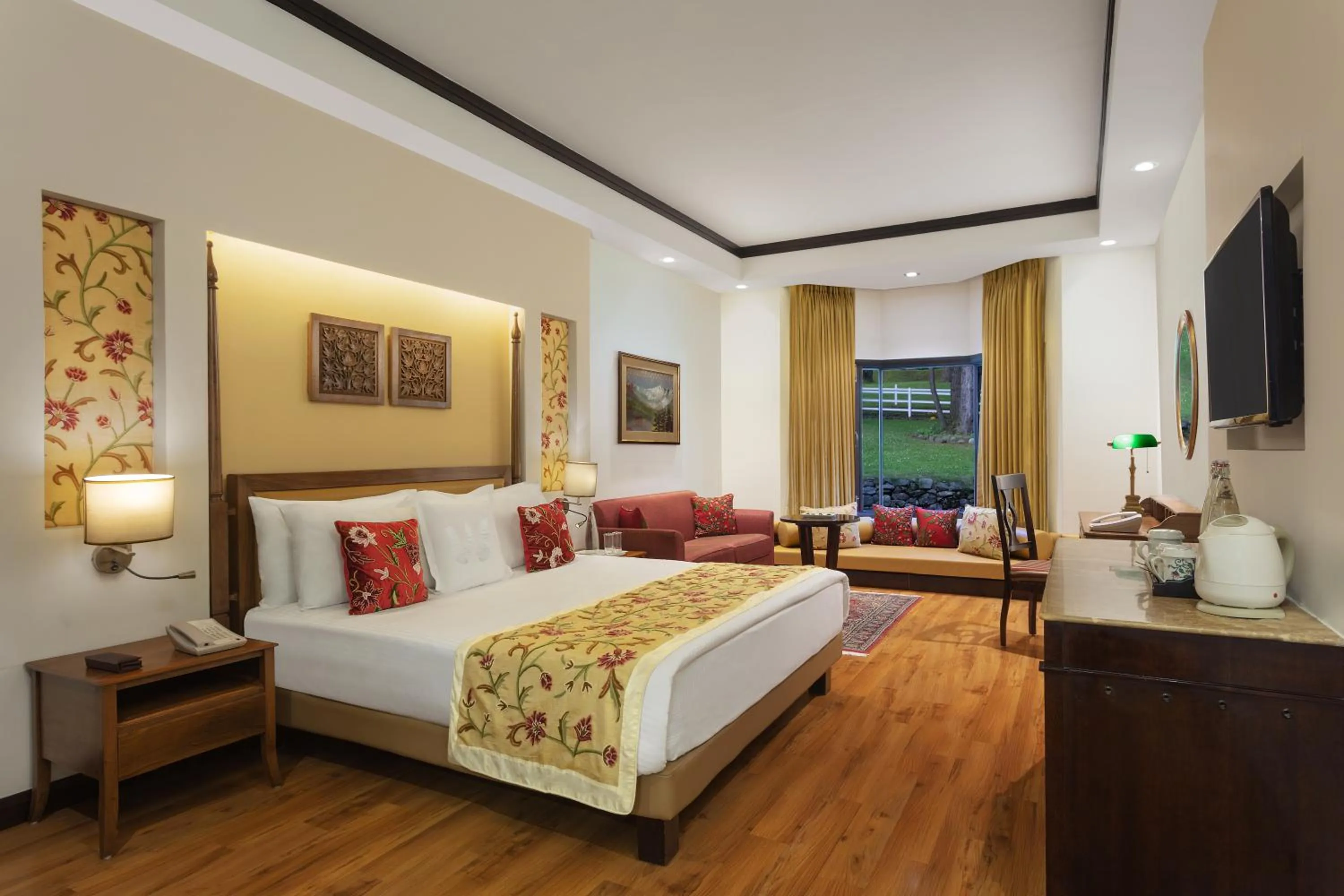 Bedroom, Bed in Welcomhotel by ITC Hotels, Pine N Peak, Pahalgam