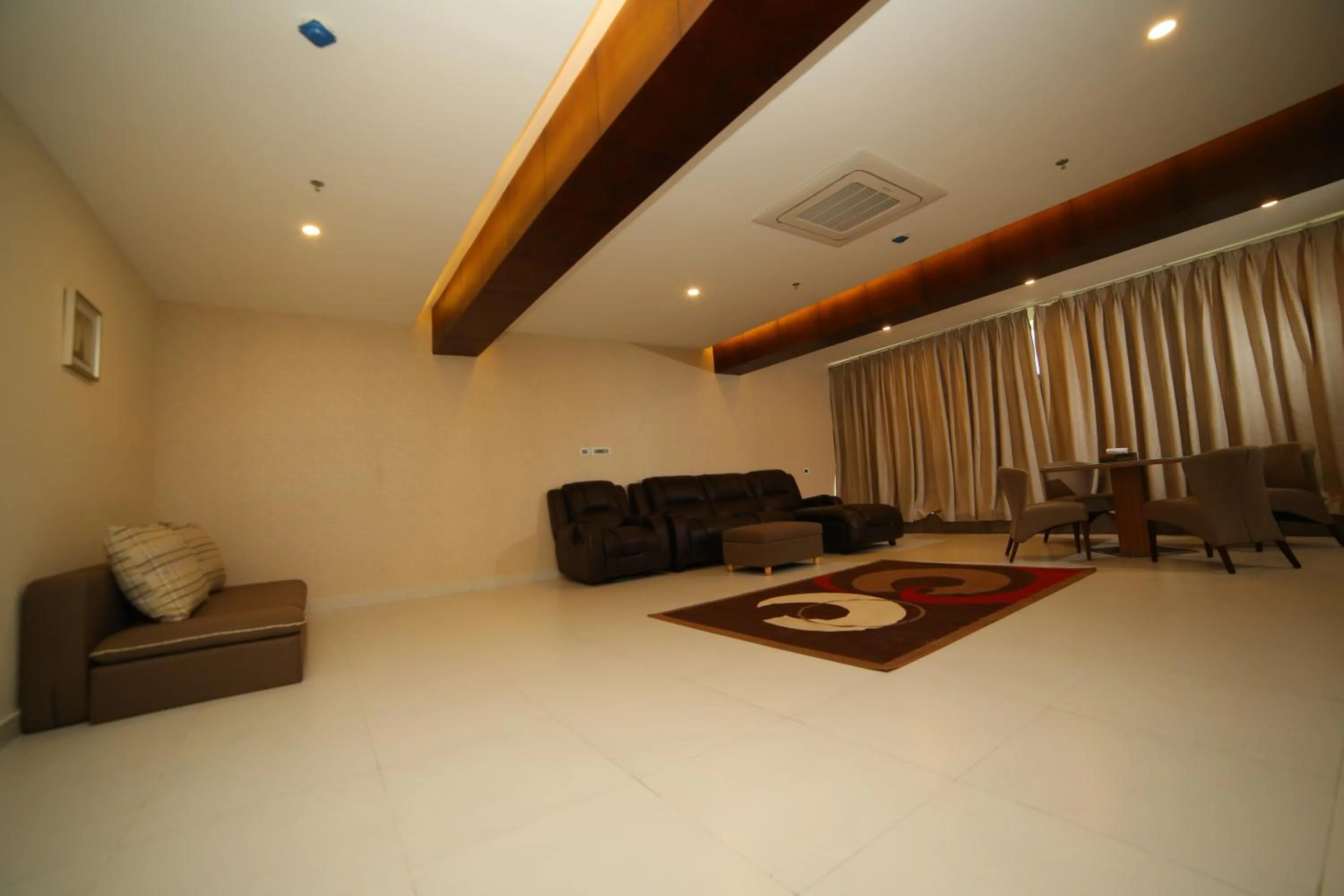 Living room in Vavas Inn & Suites