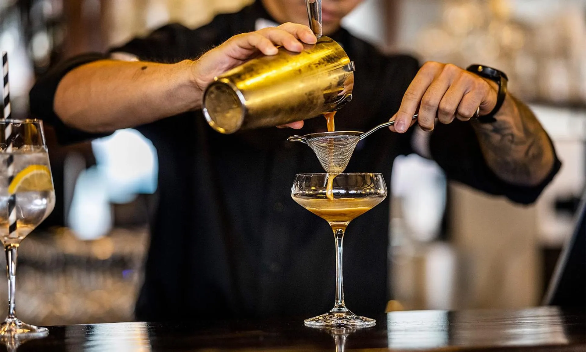 Drinks in Strand Hotel Fevik - by Classic Norway Hotels