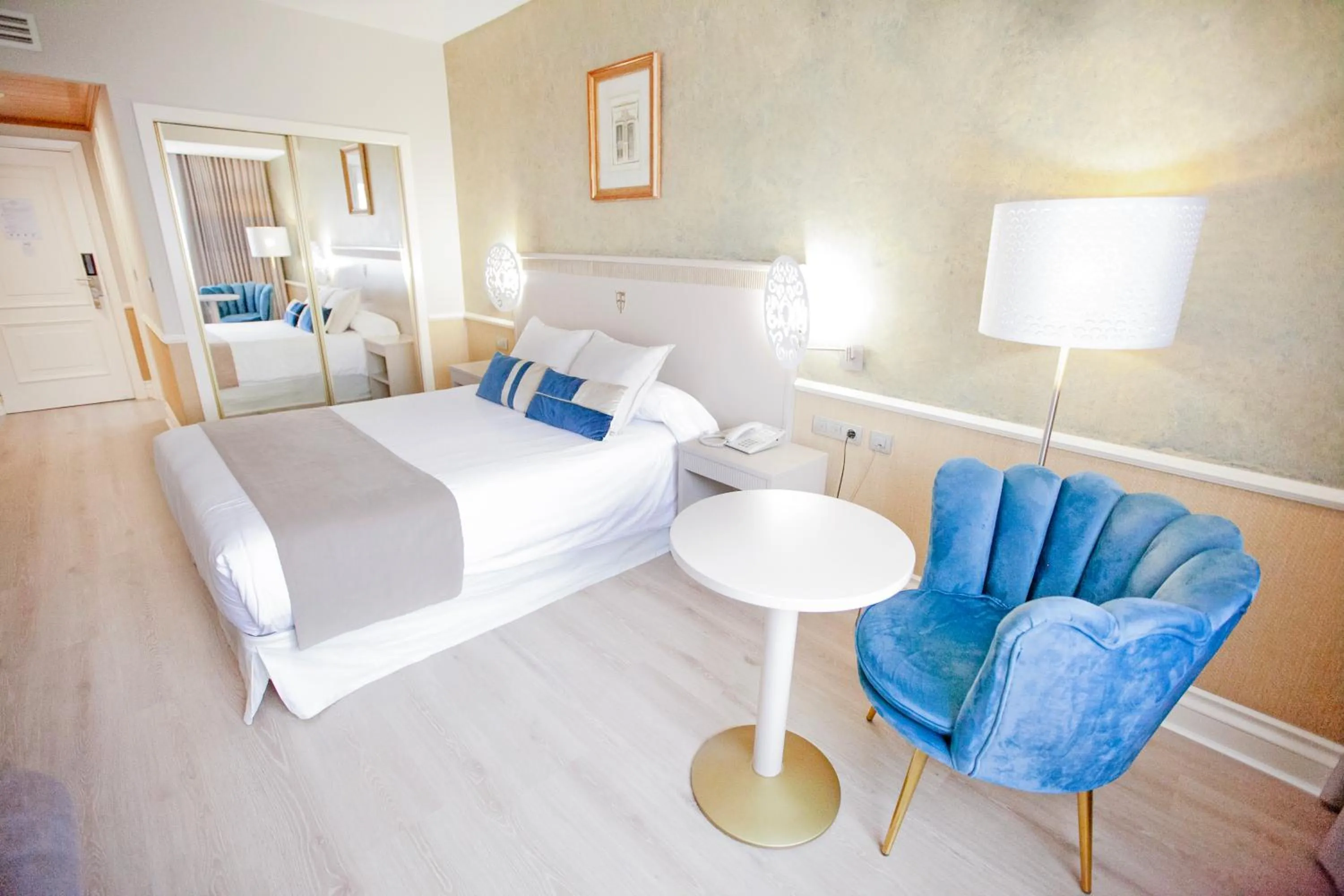 Bed in Hotel Alfonso VIII